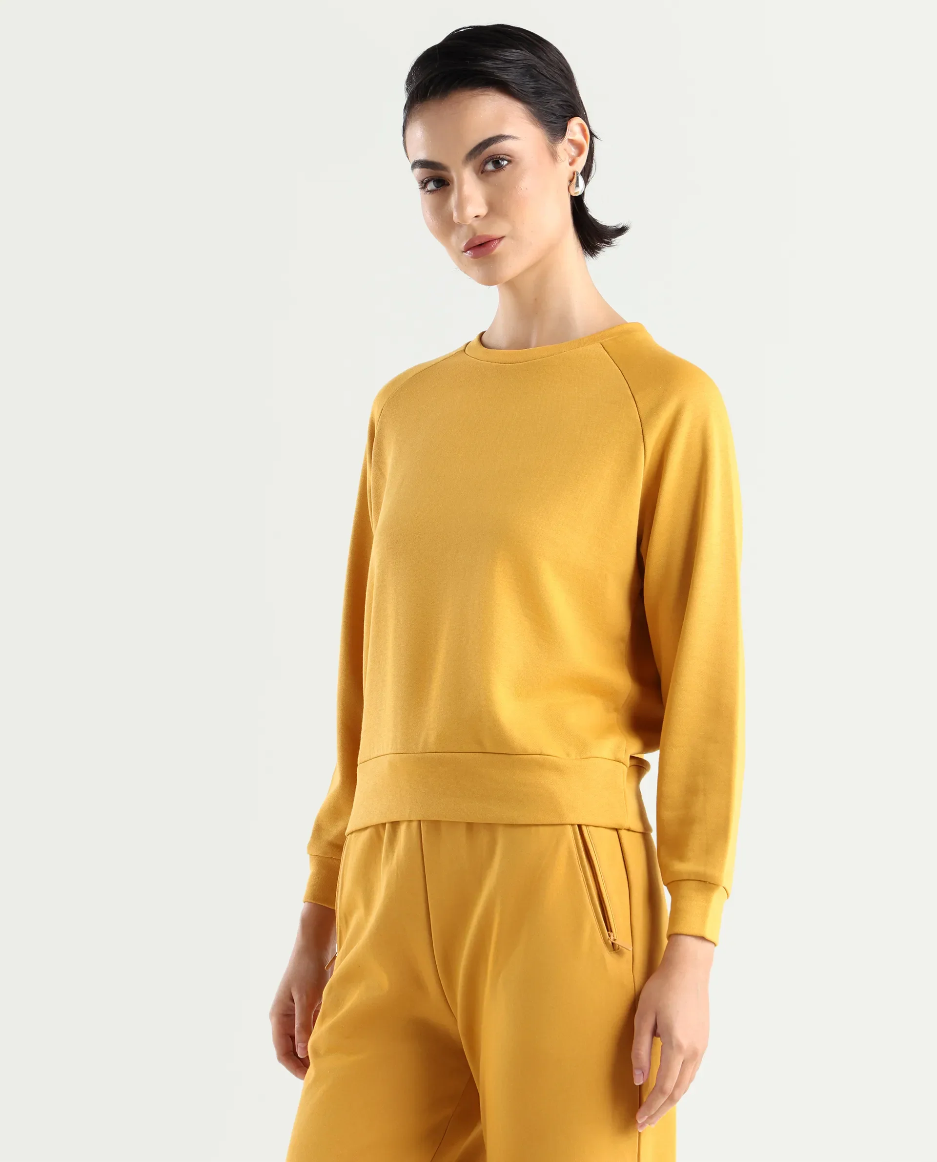 Rareism Women's Medium Weight Terry 290 Gsm Cotton Blend Crew Neck Plain Cuffed Sleeve Relaxed Fit Sweatshirt - Image 4