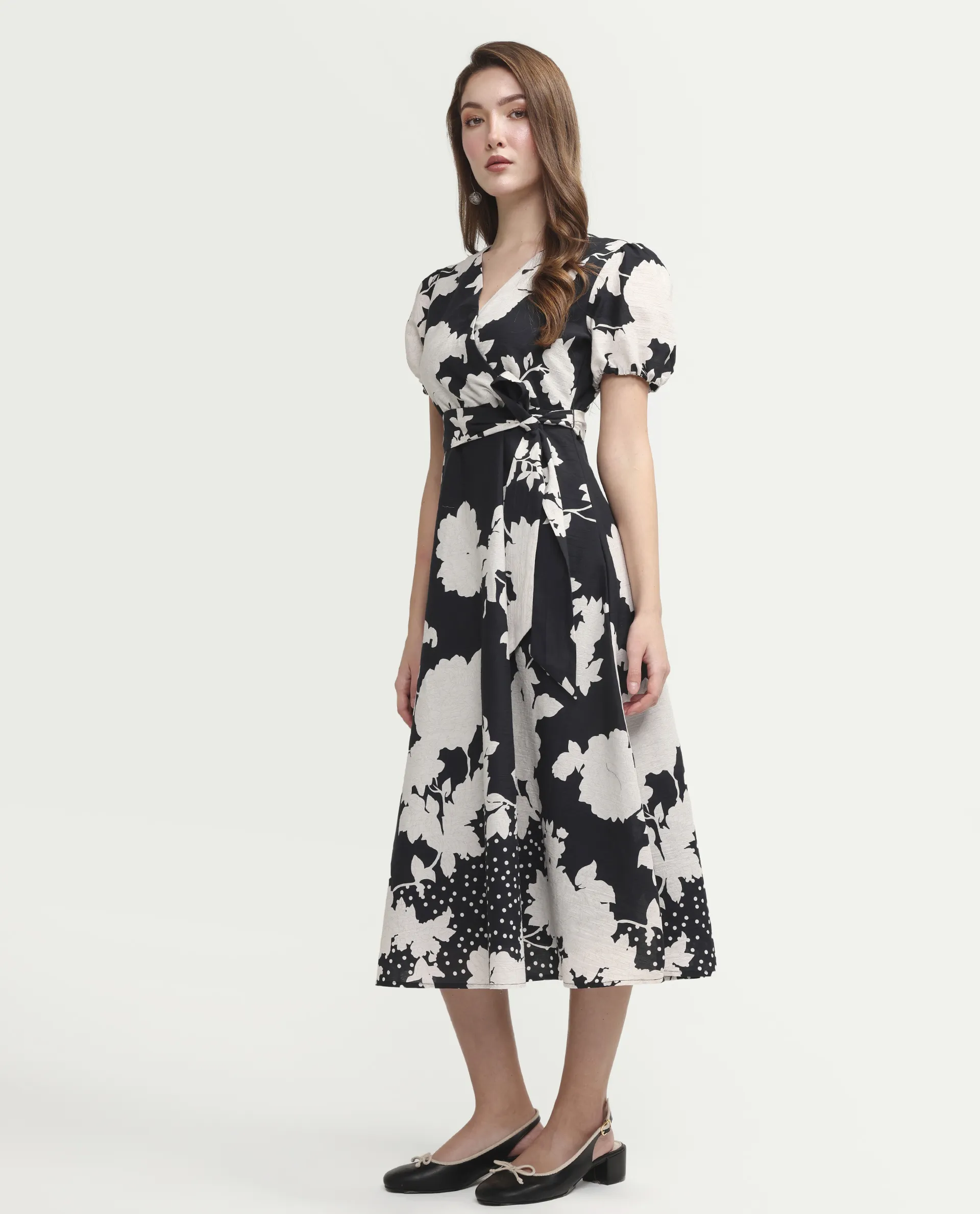 Rareism Women's Cazzy Black Cotton Half Sleeve Flared Floral Print Dress - Image 5