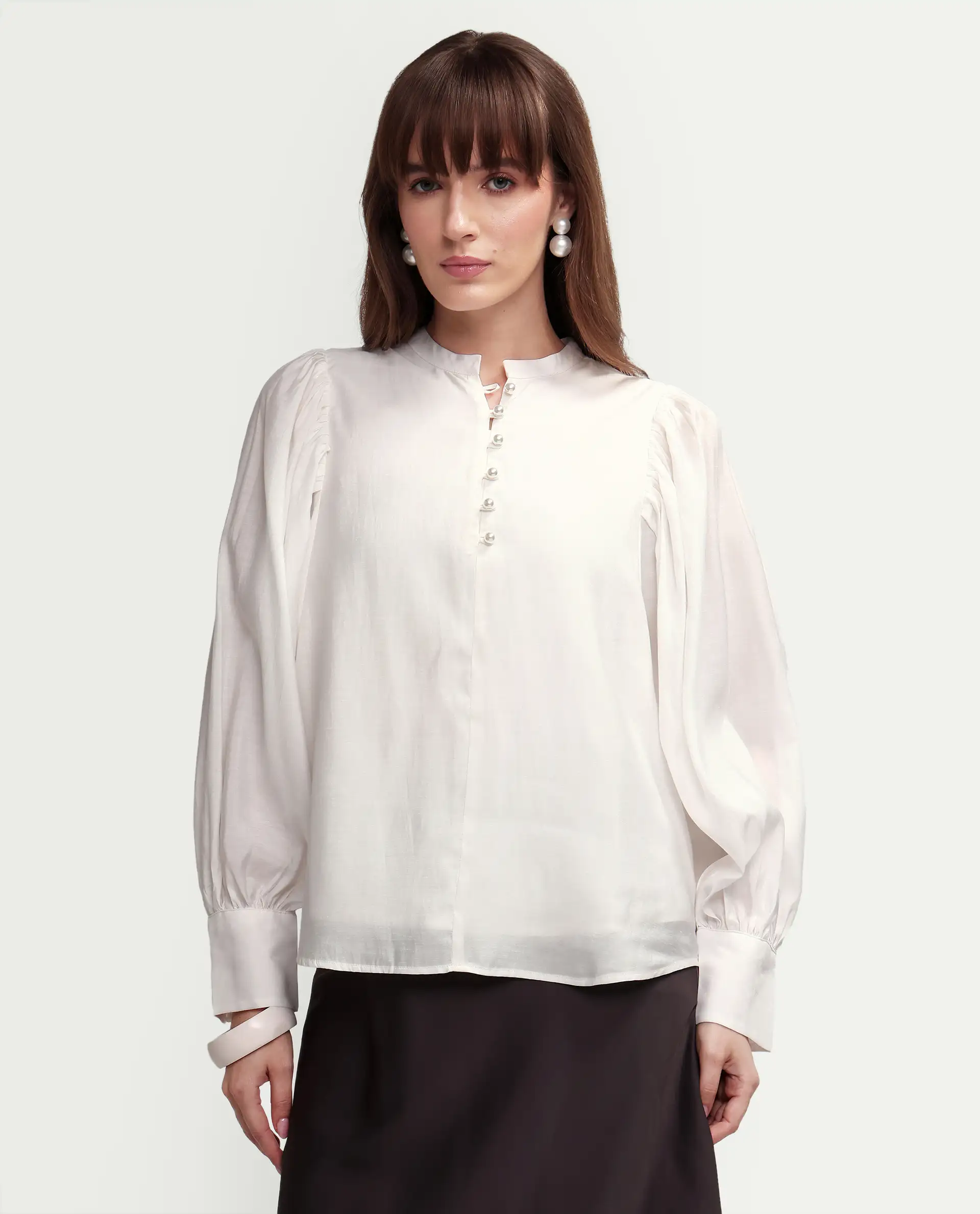 Rareism Women's Ceca Off White Viscose Blend Full Sleeve Relaxed Fit Plain Top - Image 3