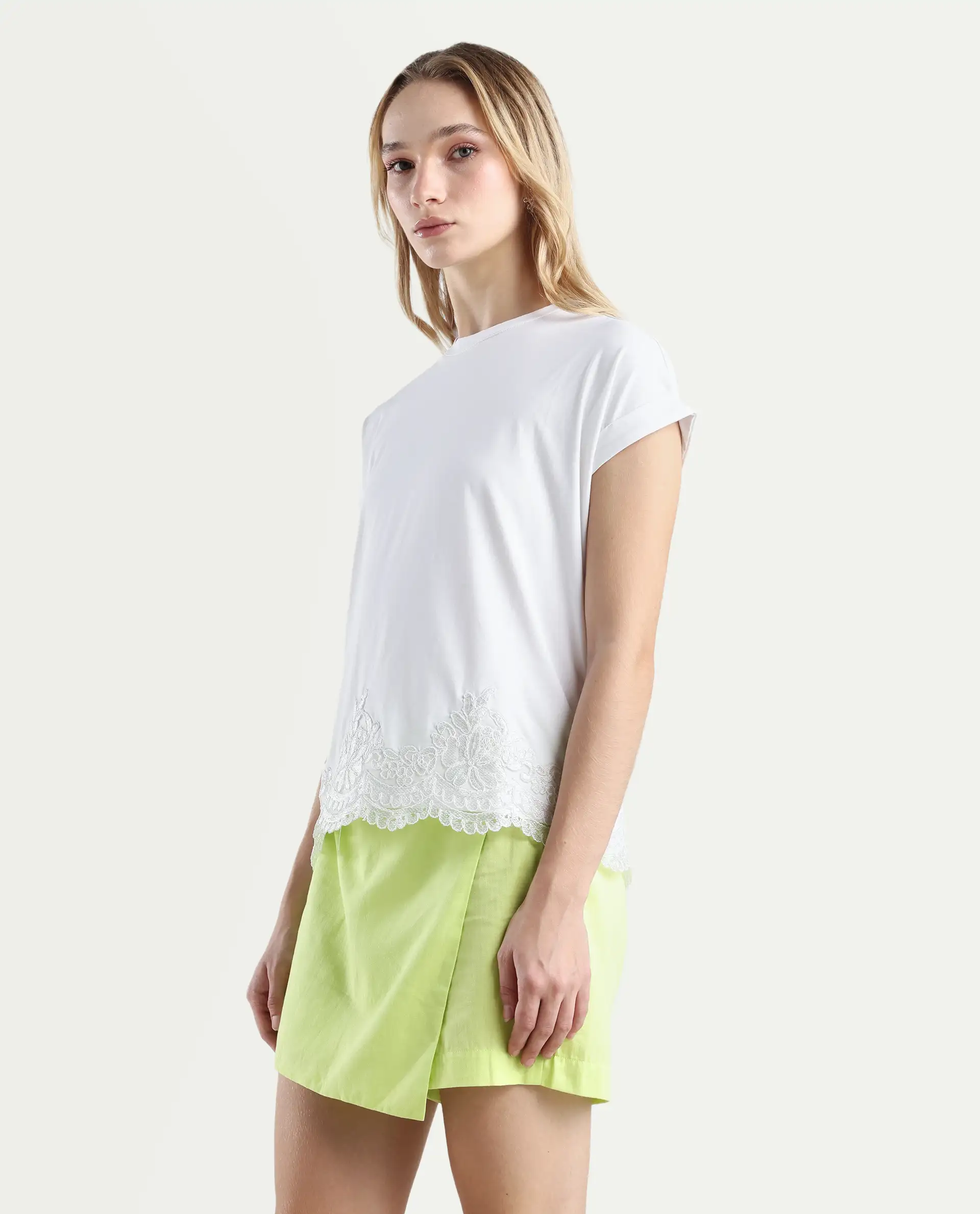 Rareism Women's Celo White Cotton Blend Crew Neck Regular Fit T-Shirt - Image 5