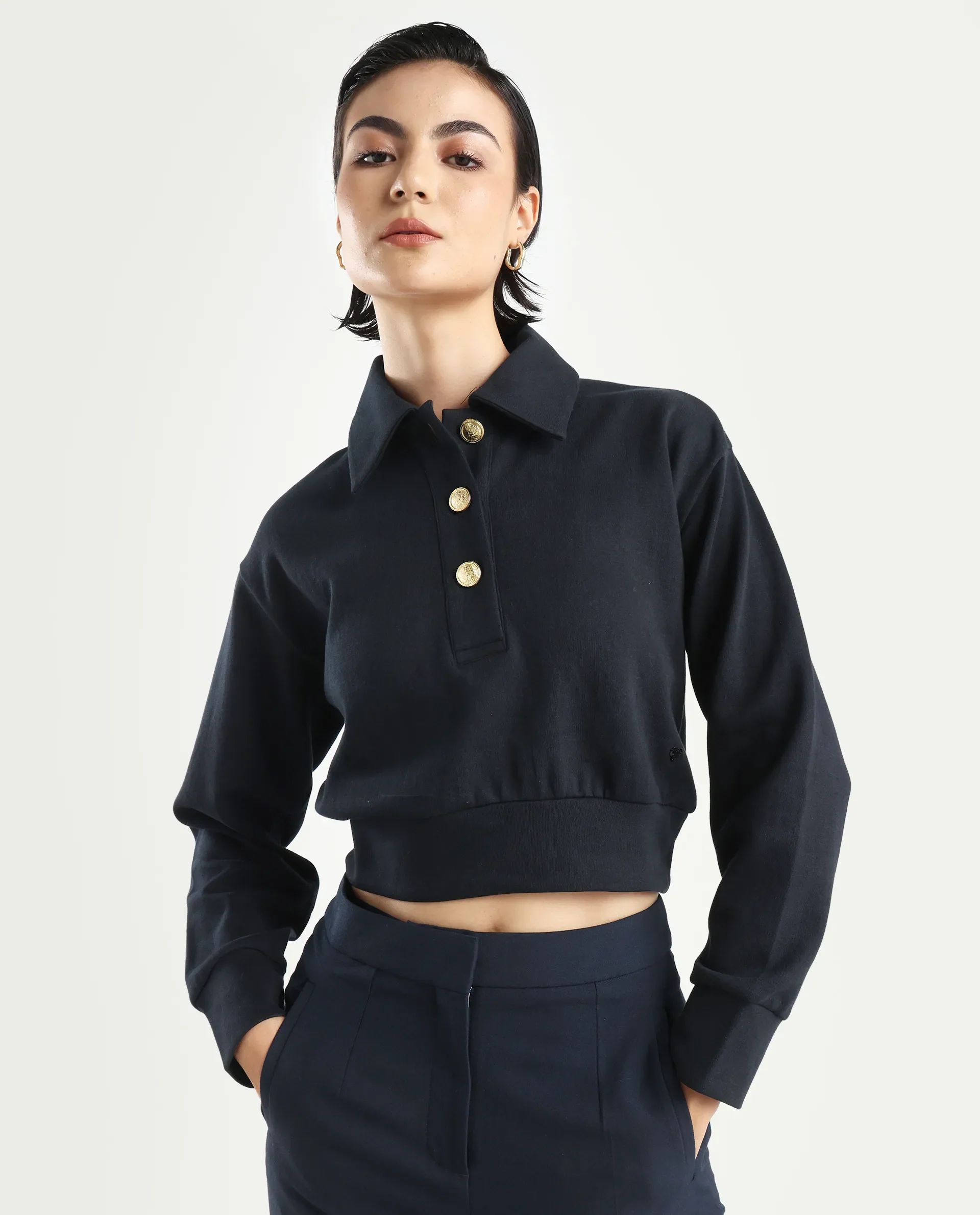 Rareism Women's Celtik Black Cotton Blend Drop Collar Plain Crop Relaxed Fit Sweatshirt