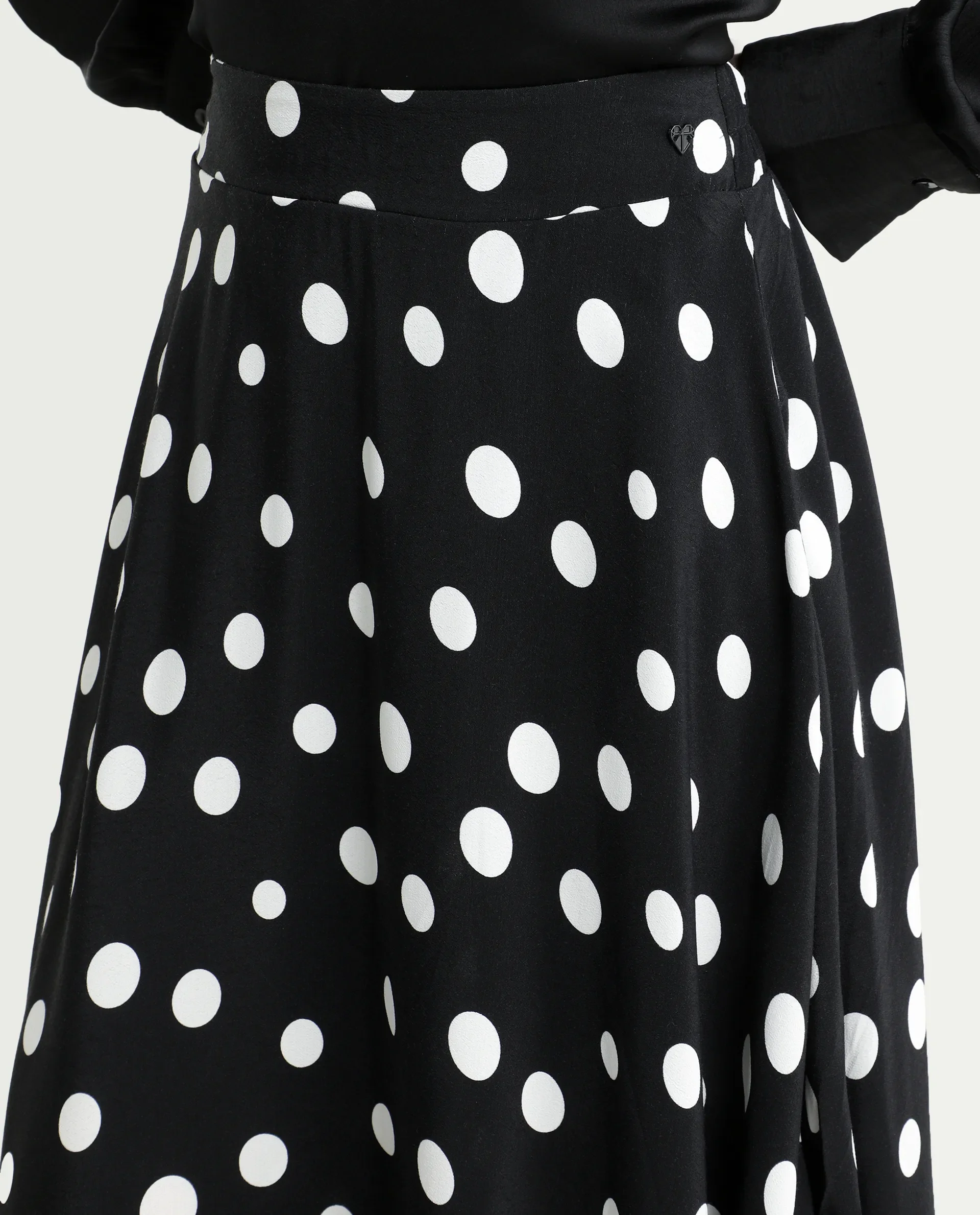 Rareism Women's Chatton Black Polyester Blend Polka Print Knee Length Flared Skirt - Image 4