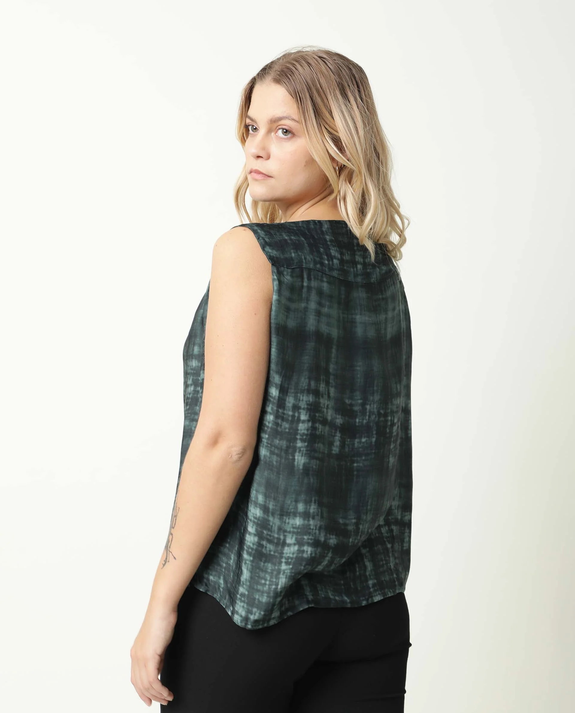 Rareism Women's Chiat Green Modal Boat Neck Ombre Sleeveless Relaxed Fit Top - Image 6