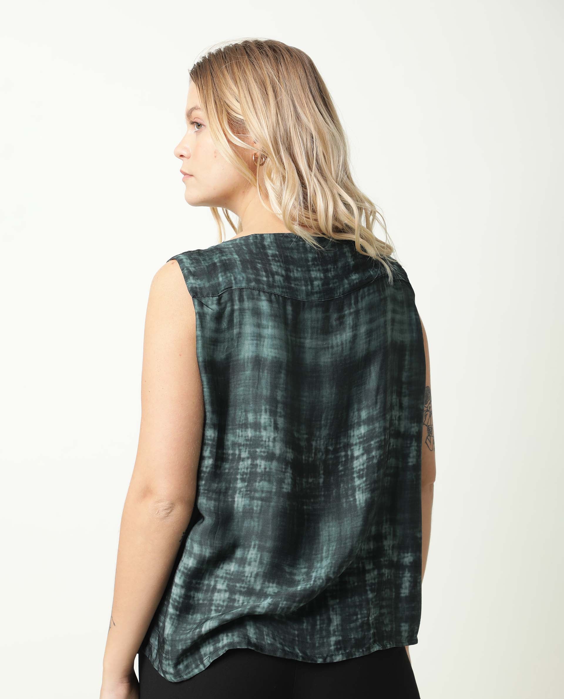 Rareism Women's Chiat Green Modal Boat Neck Ombre Sleeveless Relaxed Fit Top - Image 7