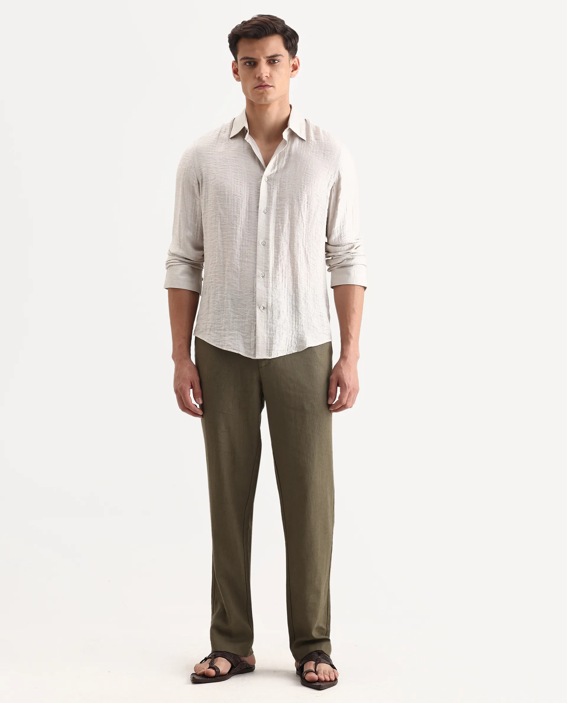 Rare Rabbit Men Chinio Dark Olive Linen Blend Drawstring Closure Plain Trouser - Image 4