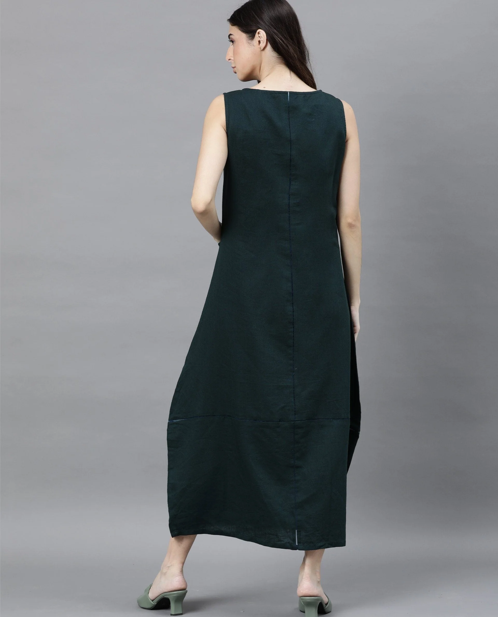 Rareism Women's Chloe Green Linen V-Neck Plain Sleeveless Maxi Regular Fit Dress - Image 8