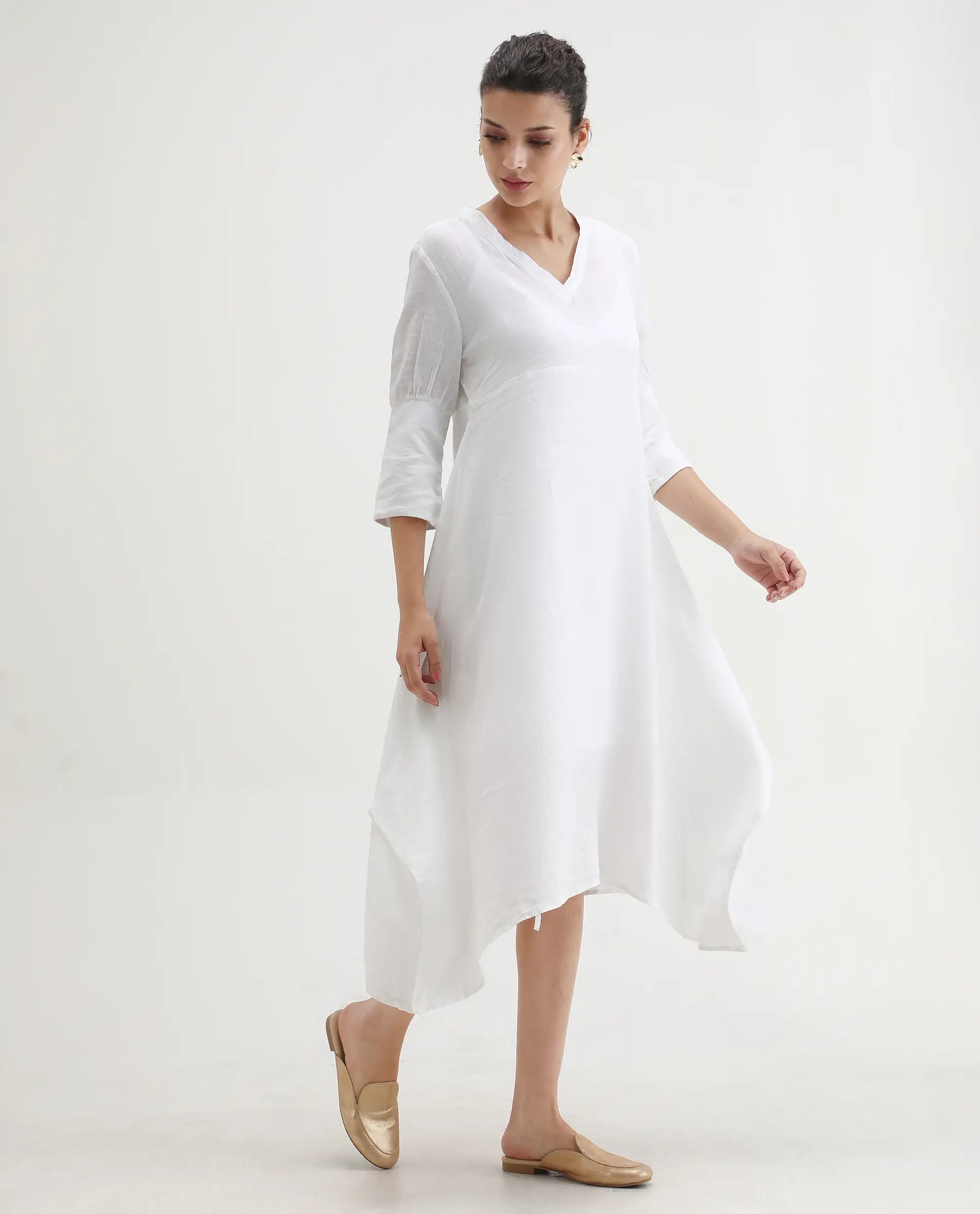 Rareism Women's Cherry 1 White Linen V-Neck Plain Extended Sleeves Knee Length Relaxed Fit Dress - Image 2