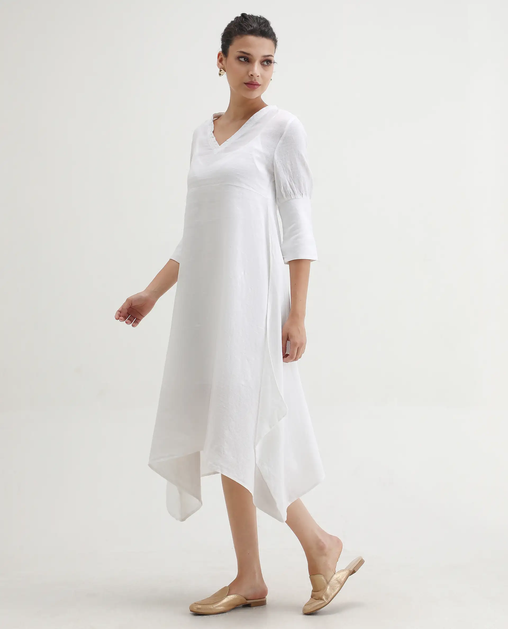 Rareism Women's Cherry 1 White Linen V-Neck Plain Extended Sleeves Knee Length Relaxed Fit Dress - Image 6