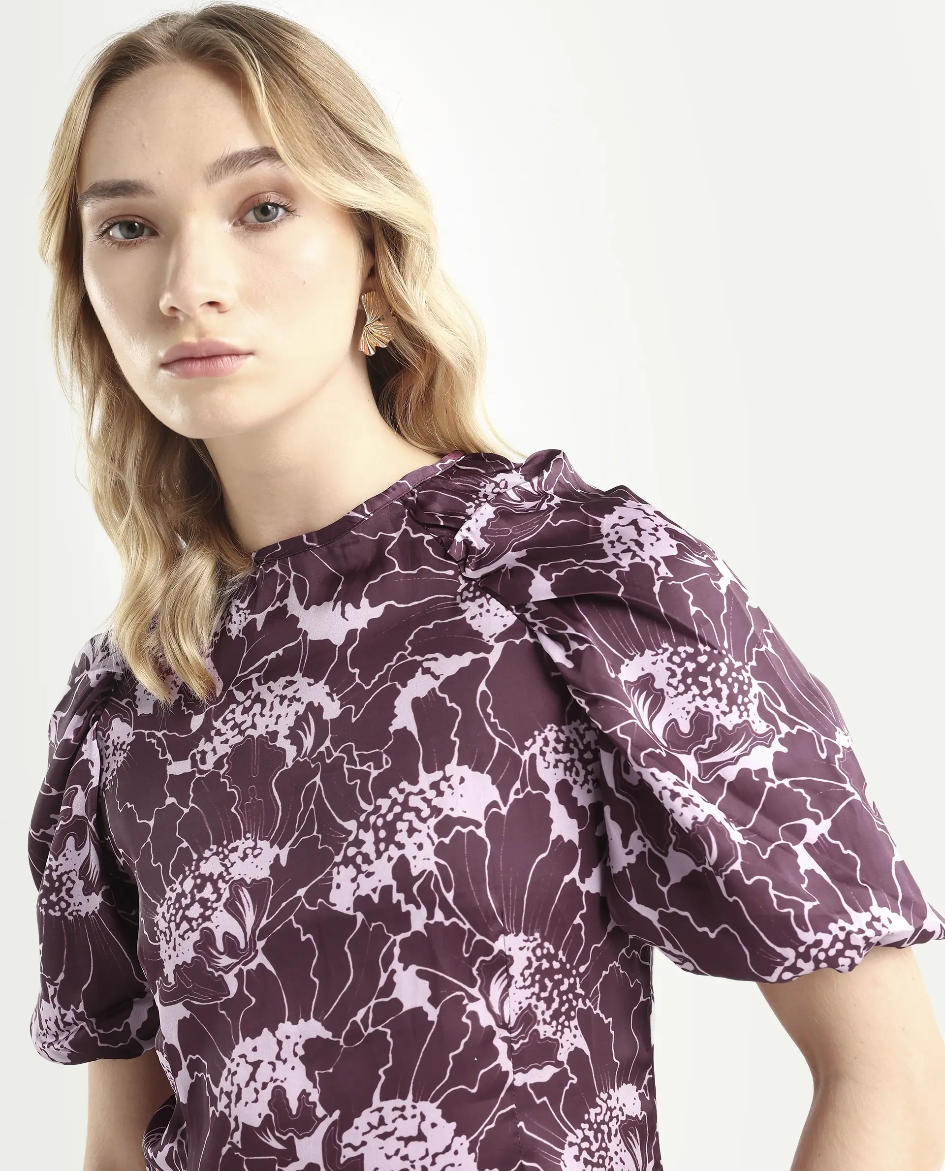 Rareism Women's Christie Dark Maroon Polyester Crew Neck Floral Print Puff Sleeves Mini Slim Fit Dress - Image 4