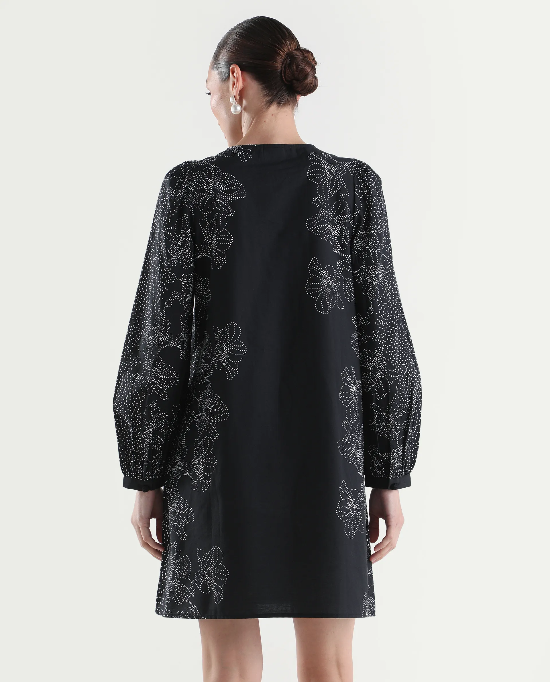 Rareism Women's Ciana Black Cotton Full Sleeve Relaxed Fit Floral Print Dress - Image 7