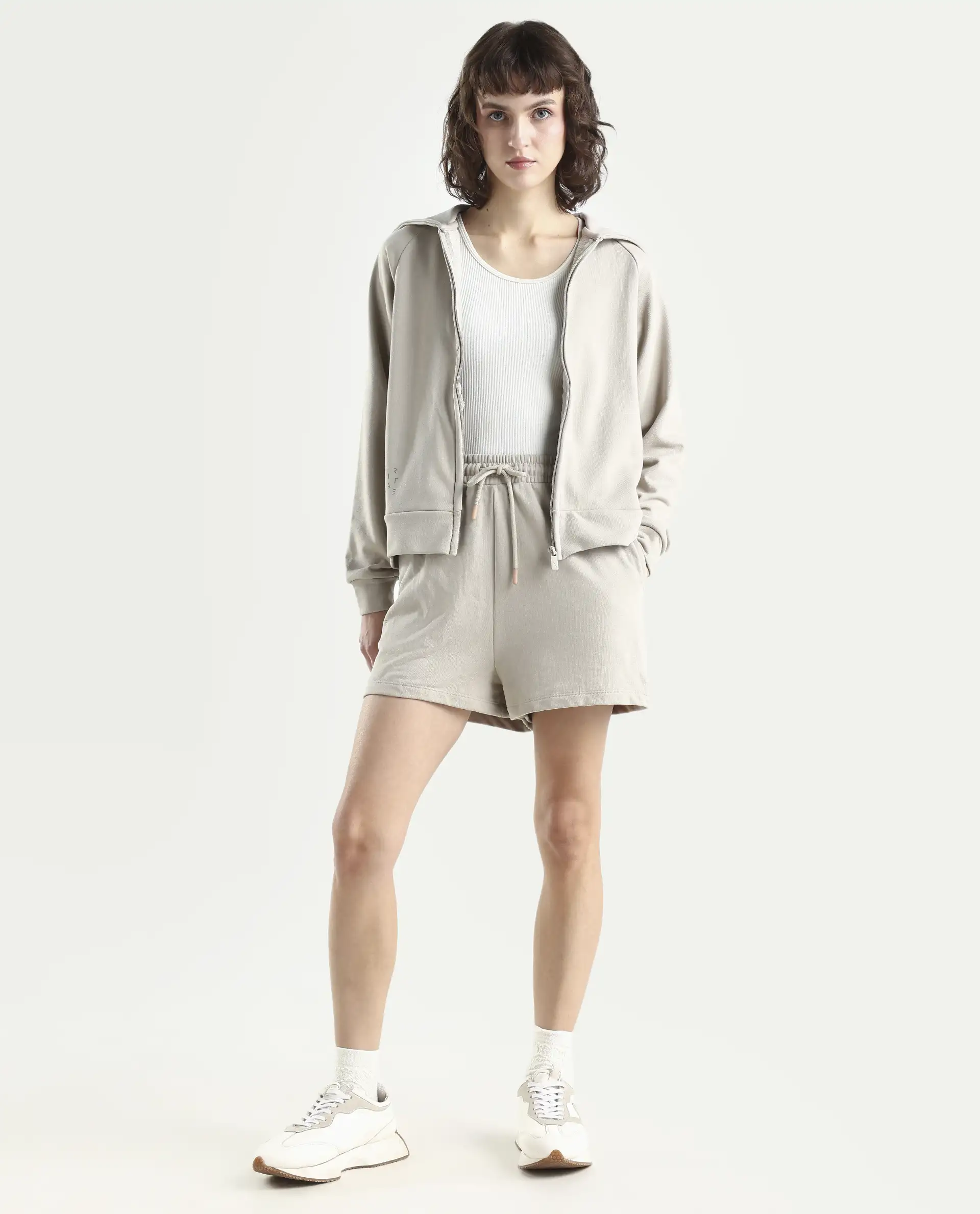Rareism Women's Medium Weight Terry 290 Gsm Cotton Blend Plain Mini Relaxed Fit Shorts - Image 3