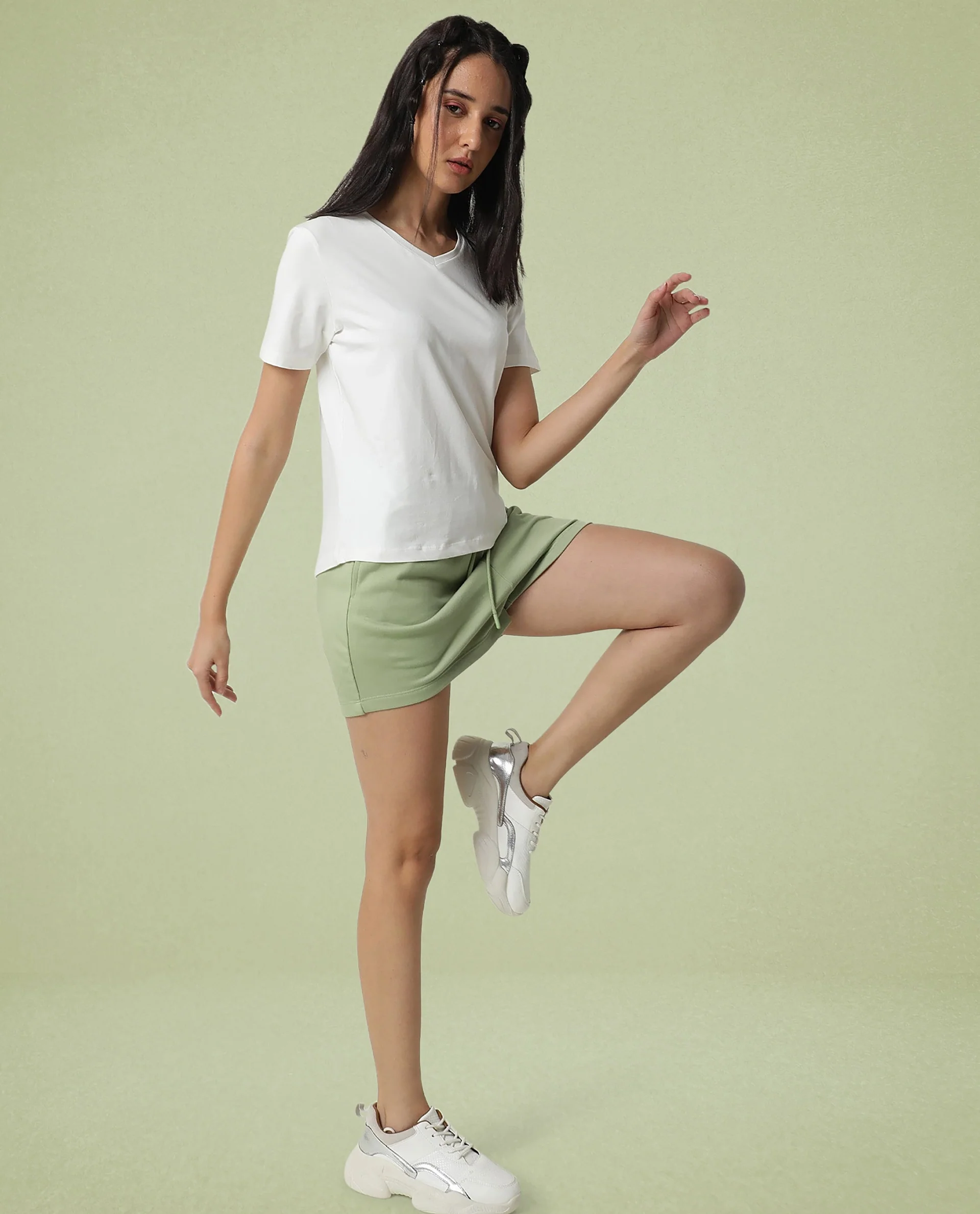 Rareism Women's Medium Weight Terry 290 Gsm Cotton Blend Plain Mini Relaxed Fit Shorts - Image 2