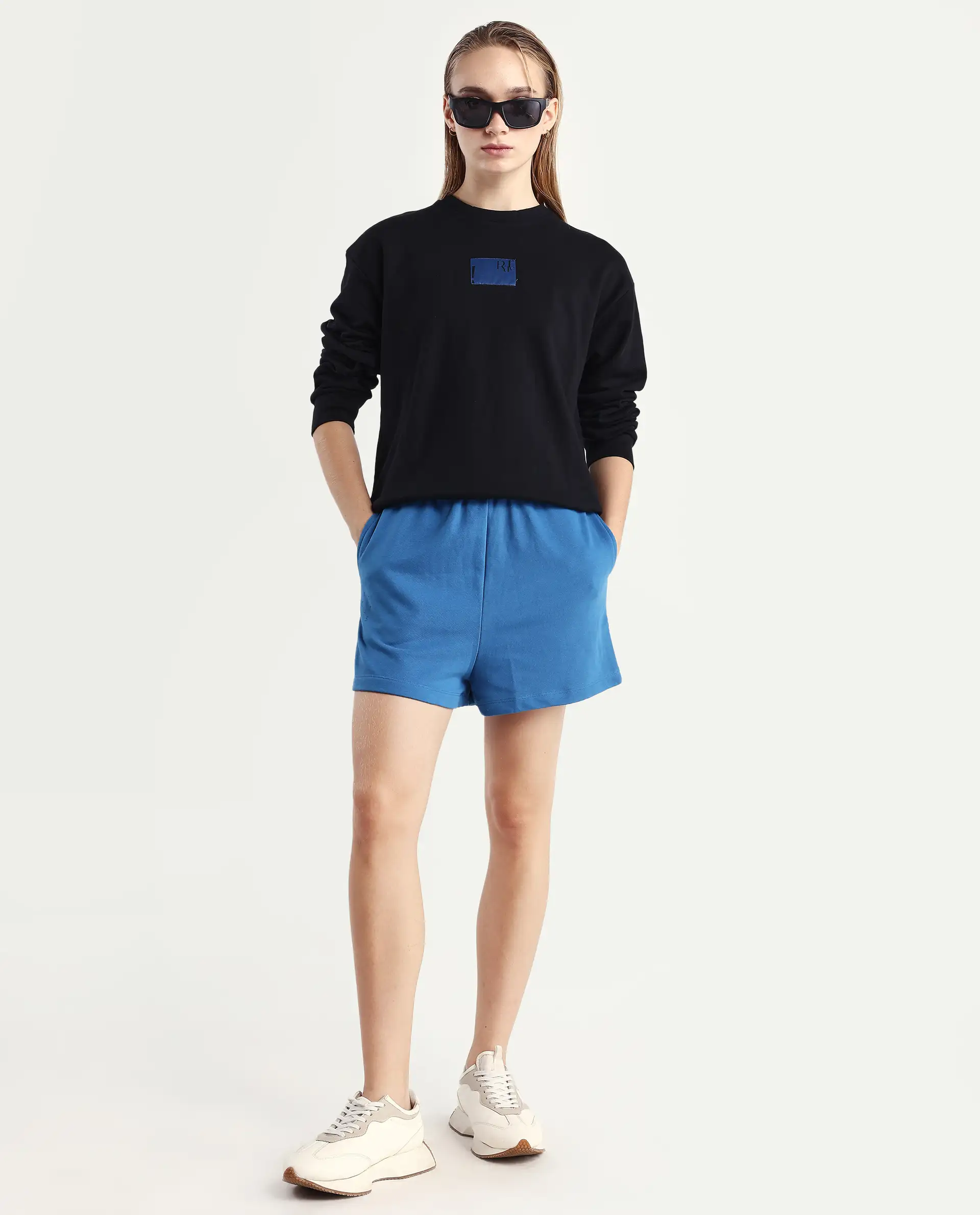 Rareism Women's Medium Weight Terry 290 Gsm Cotton Blend Plain Mini Relaxed Fit Shorts - Image 2