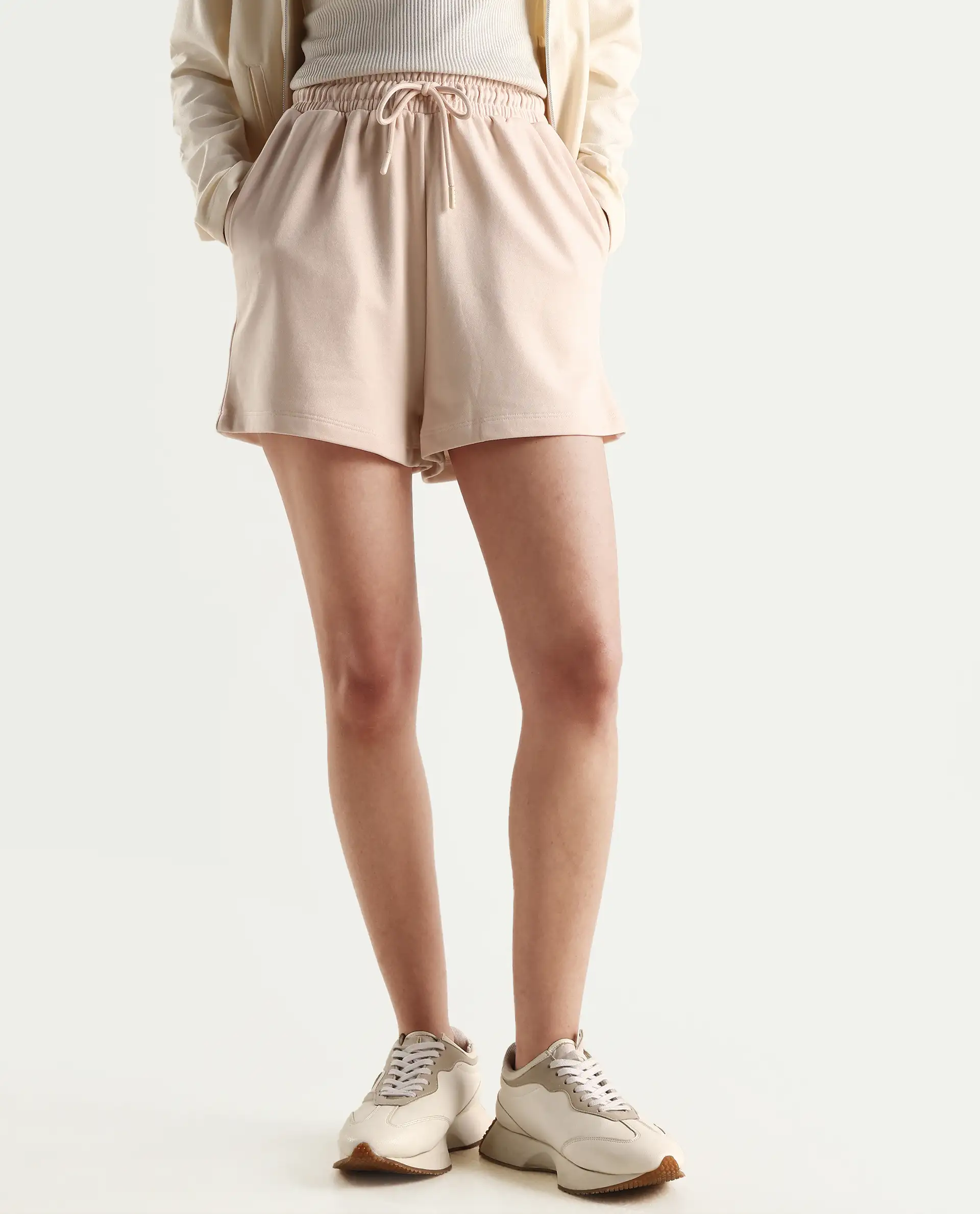 Rareism Women's Medium Weight Terry 290 Gsm Cotton Blend Plain Mini Relaxed Fit Shorts - Image 2