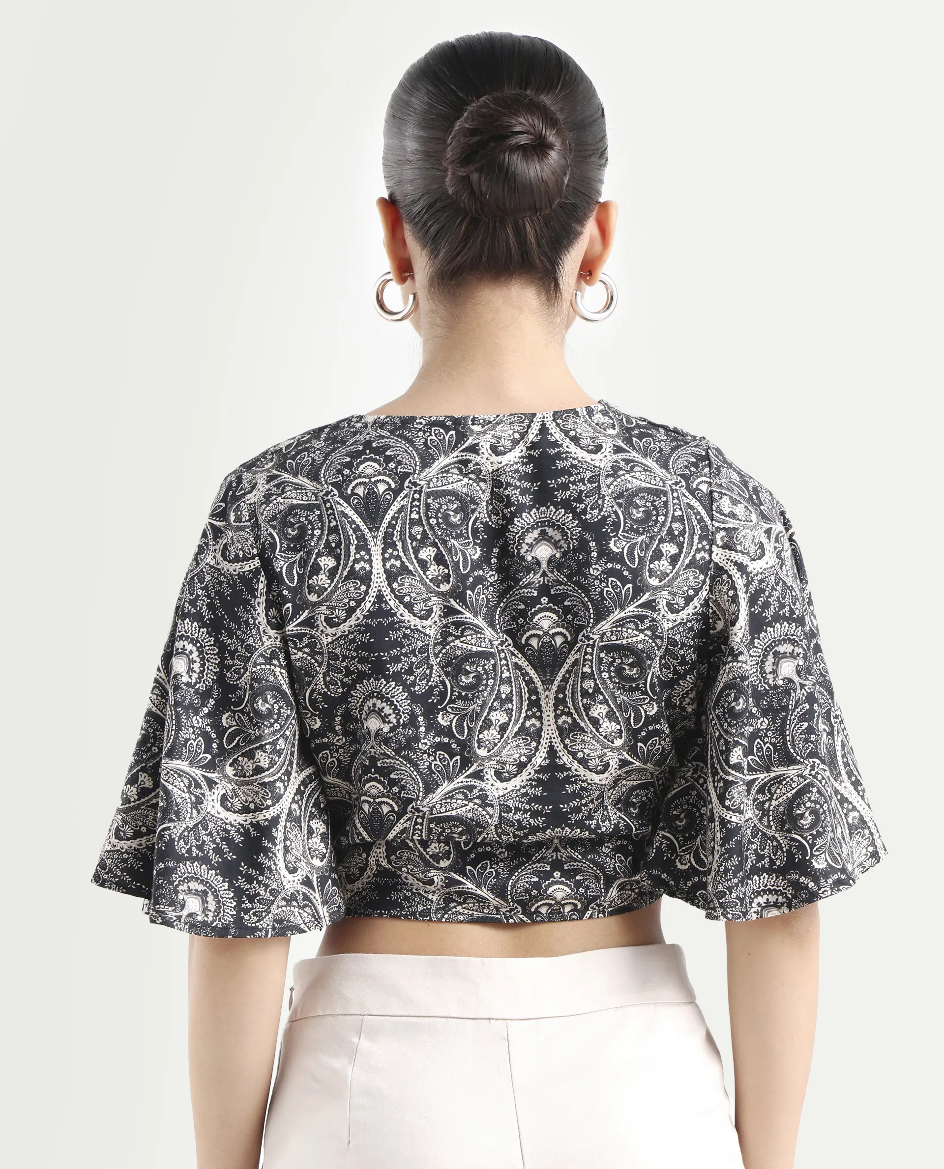 Rareism Women's Clarence Black Cotton Blend V-Neck Paisley Print Flared Sleeve Crop Regular Fit Top - Image 7