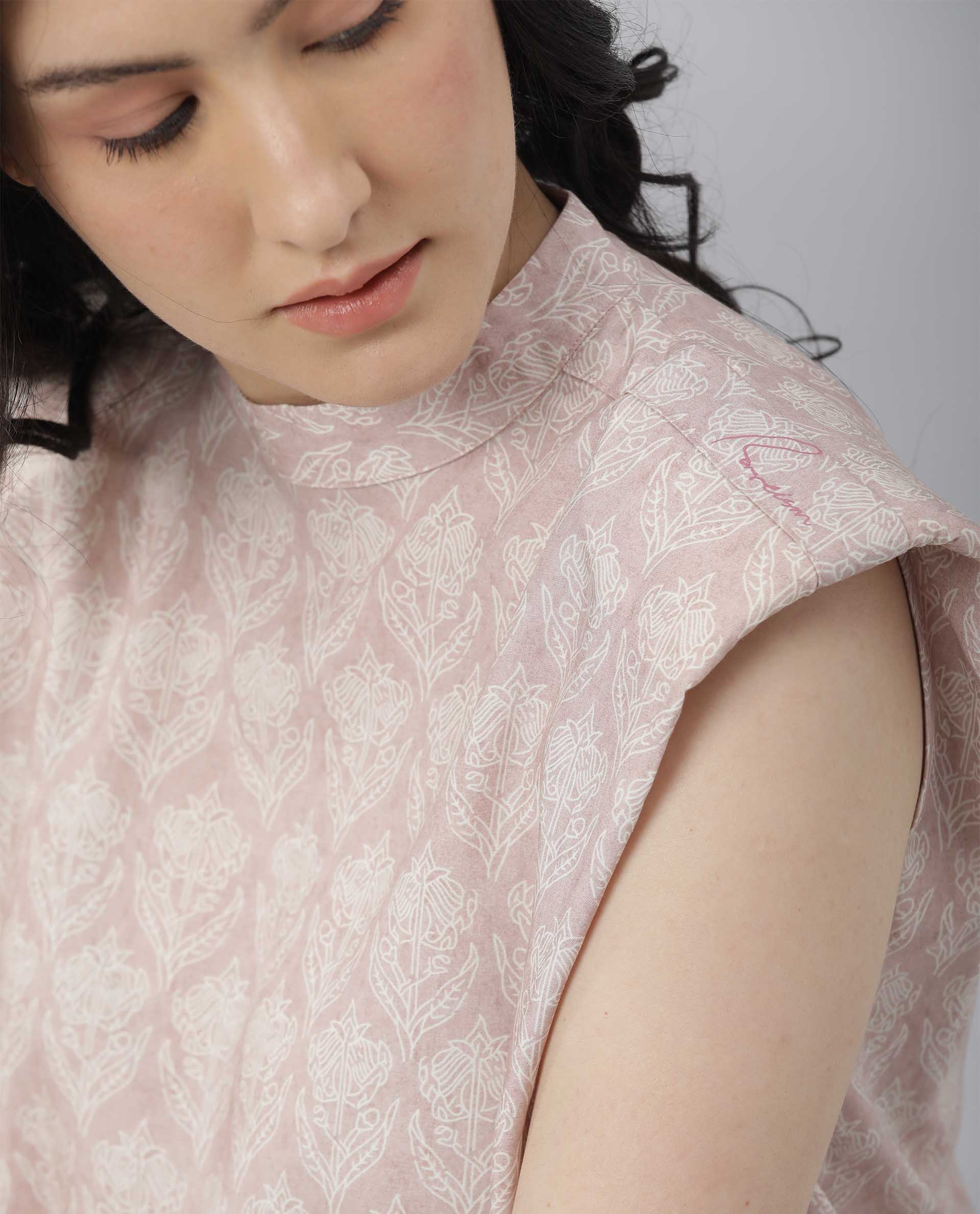 Rareism Womens Classic Pink Floral Printed Top Sleeveless Round Neck