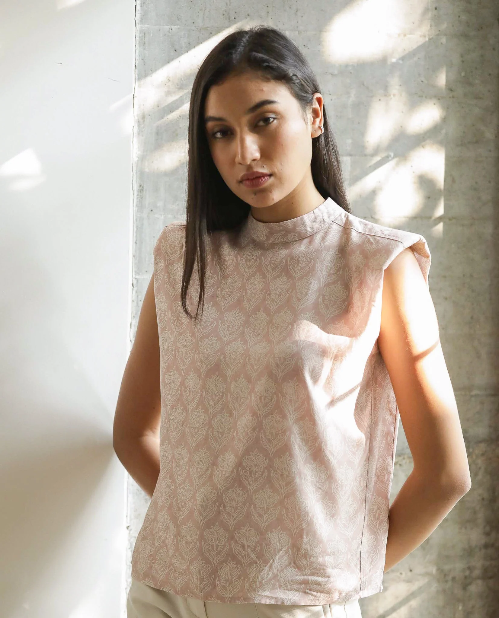 Rareism Womens Classic Pink Floral Printed Top Sleeveless Round Neck - Image 2