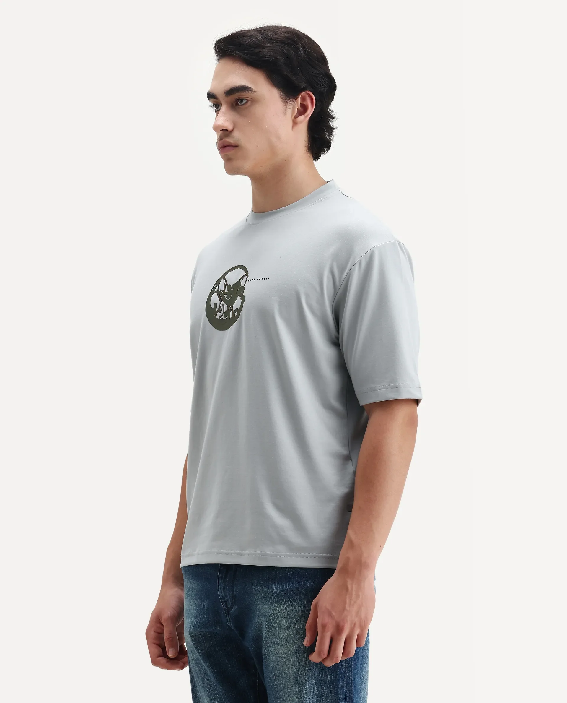 Rare Rabbit Men's Clod Light Grey Cotton Graphic Print Qlo Fit Half Sleeve Crew Neck T-Shirt - Image 4