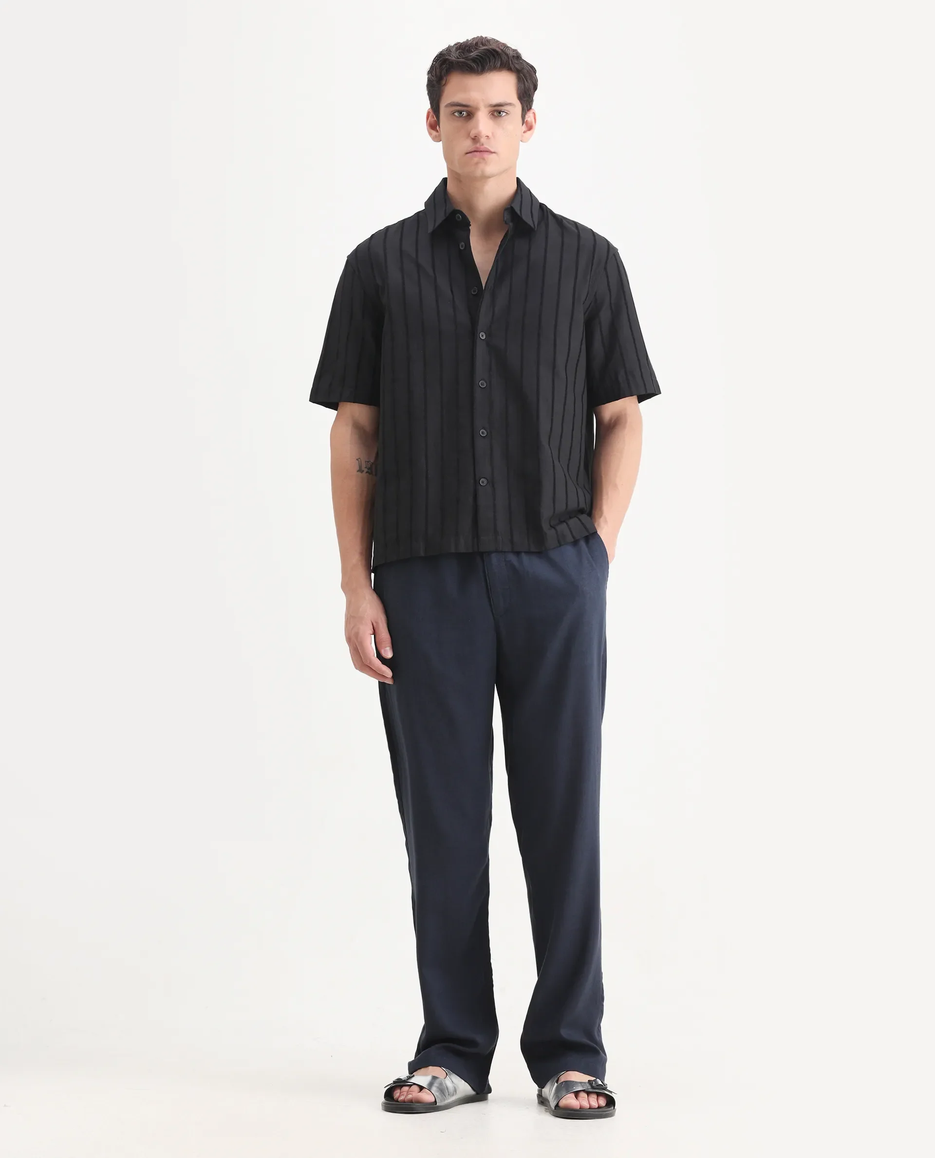 Rare Rabbit Men's Coft-B Navy Linen Blend Plain Loose Fit Trouser - Image 4