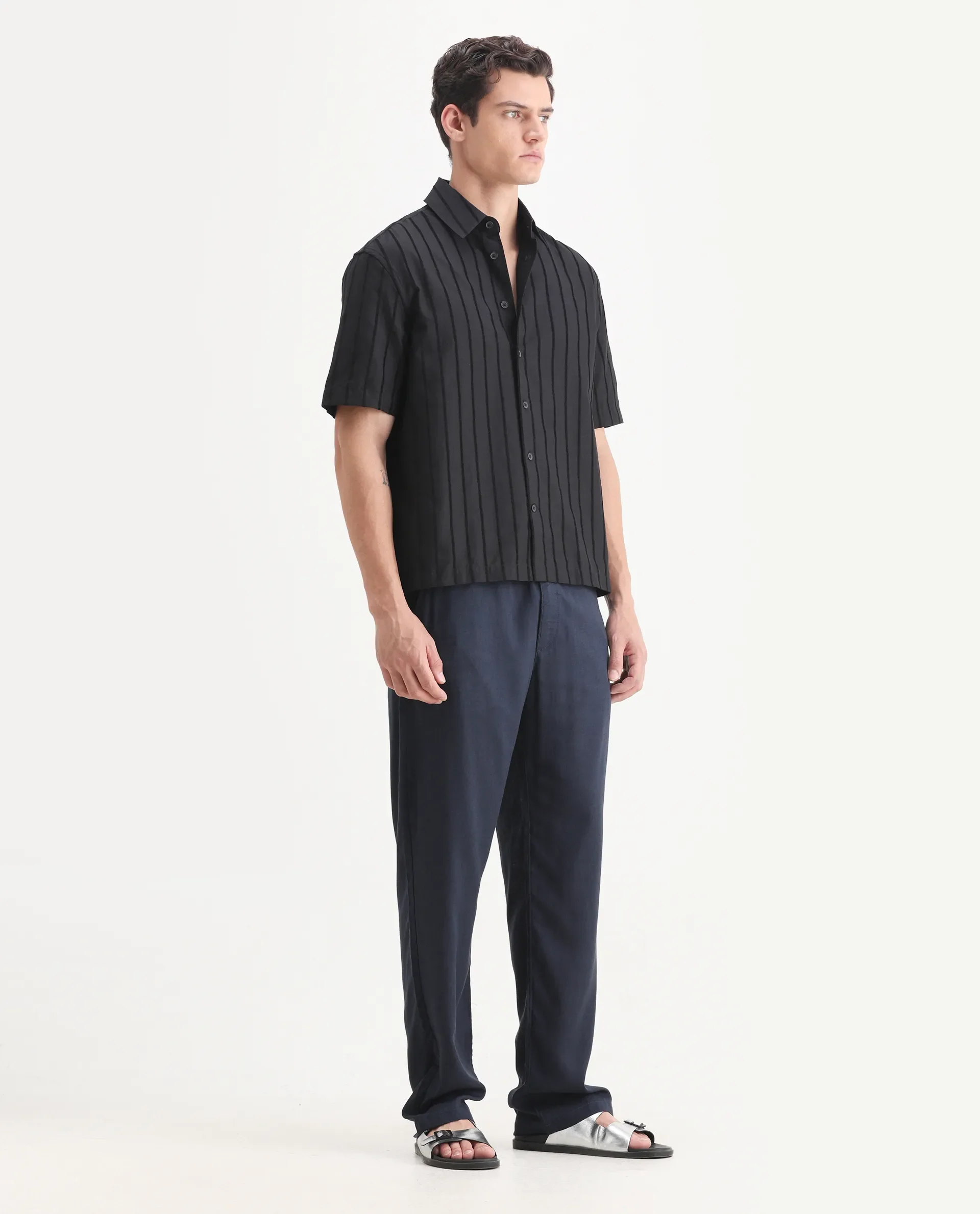 Rare Rabbit Men's Coft-B Navy Linen Blend Plain Loose Fit Trouser - Image 6