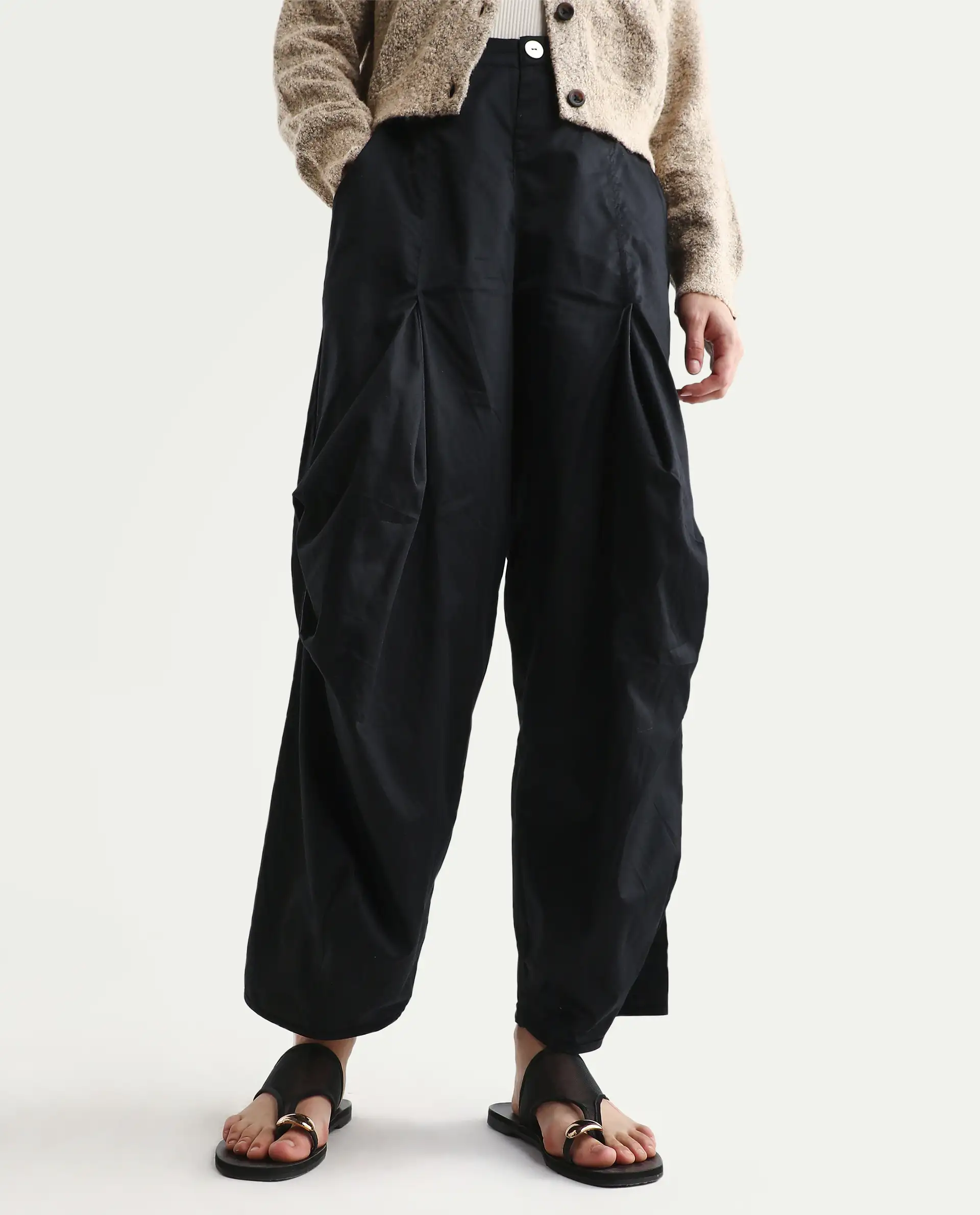 Rareism Women's Colema Black Cotton Plain Ankle Length Relaxed Fit Trouser - Image 2