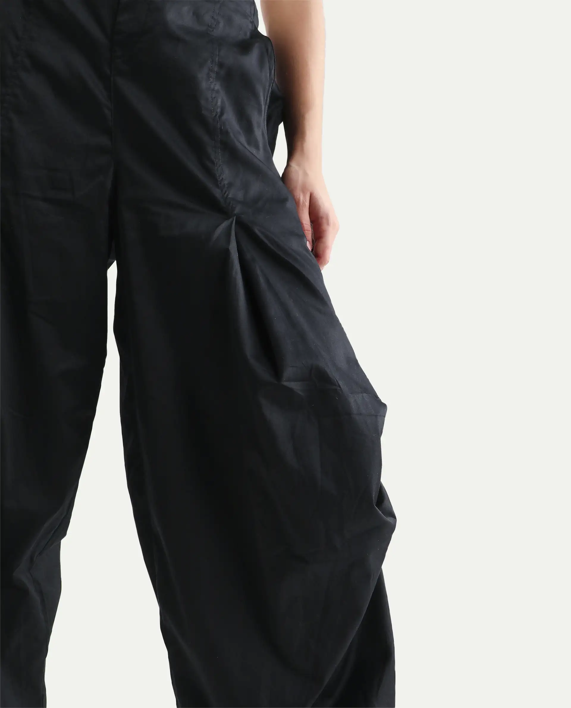 Rareism Women's Colema Black Cotton Plain Ankle Length Relaxed Fit Trouser - Image 4
