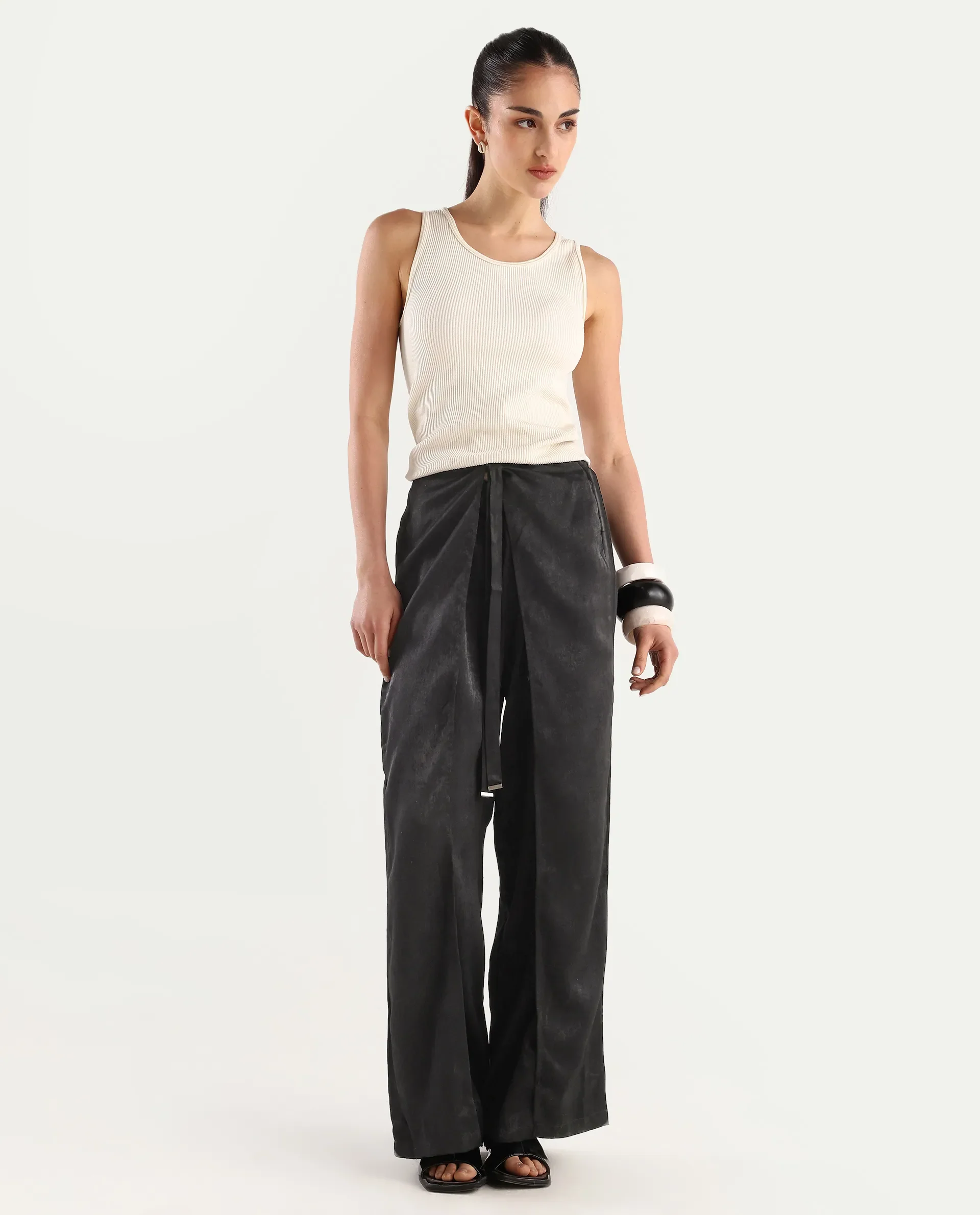 Rareism Women's Colet Black Polyester Plain Ankle Length Wide Trouser - Image 2