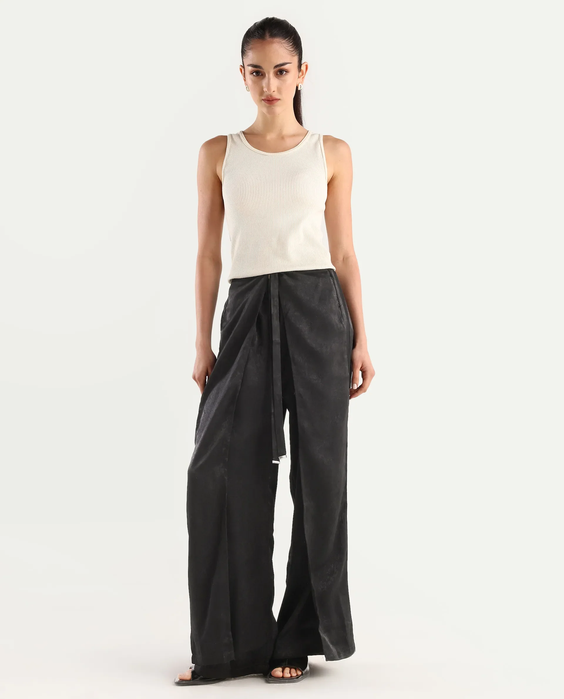 Rareism Women's Colet Black Polyester Plain Ankle Length Wide Trouser - Image 3
