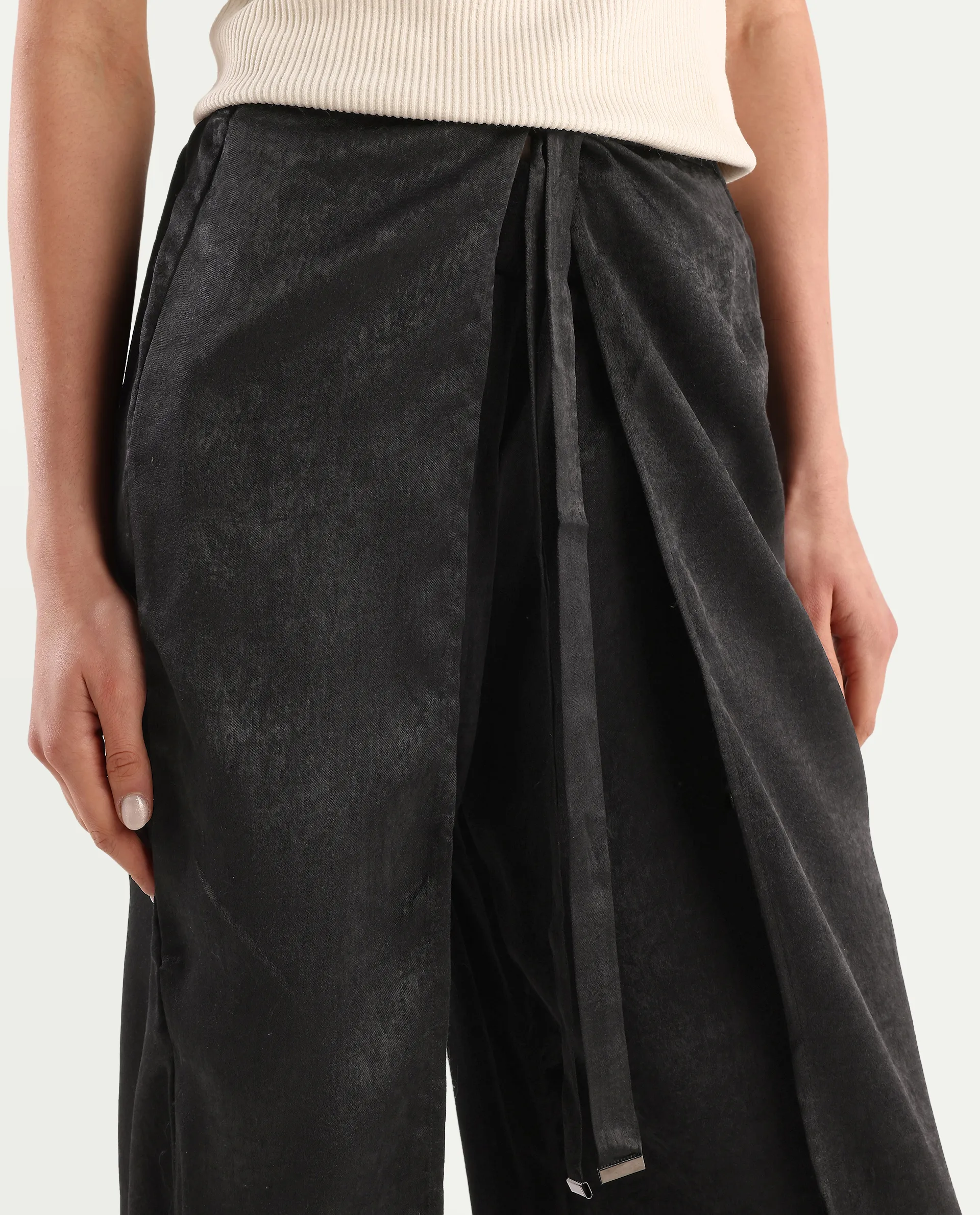 Rareism Women's Colet Black Polyester Plain Ankle Length Wide Trouser - Image 5