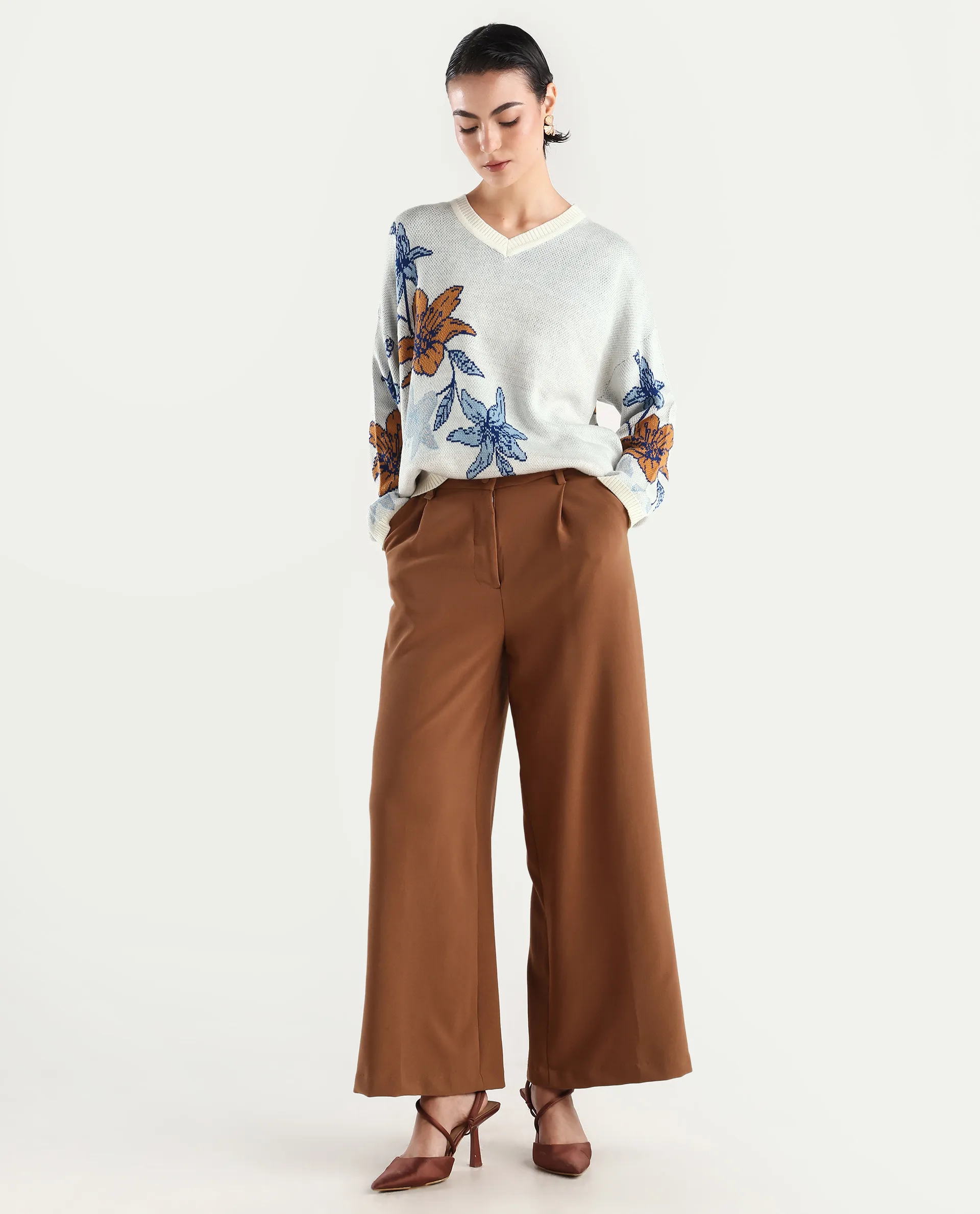 Rareism Women's Cometry Off White Acrylic V-Neck Floral Print Relaxed Fit Sweater - Image 2
