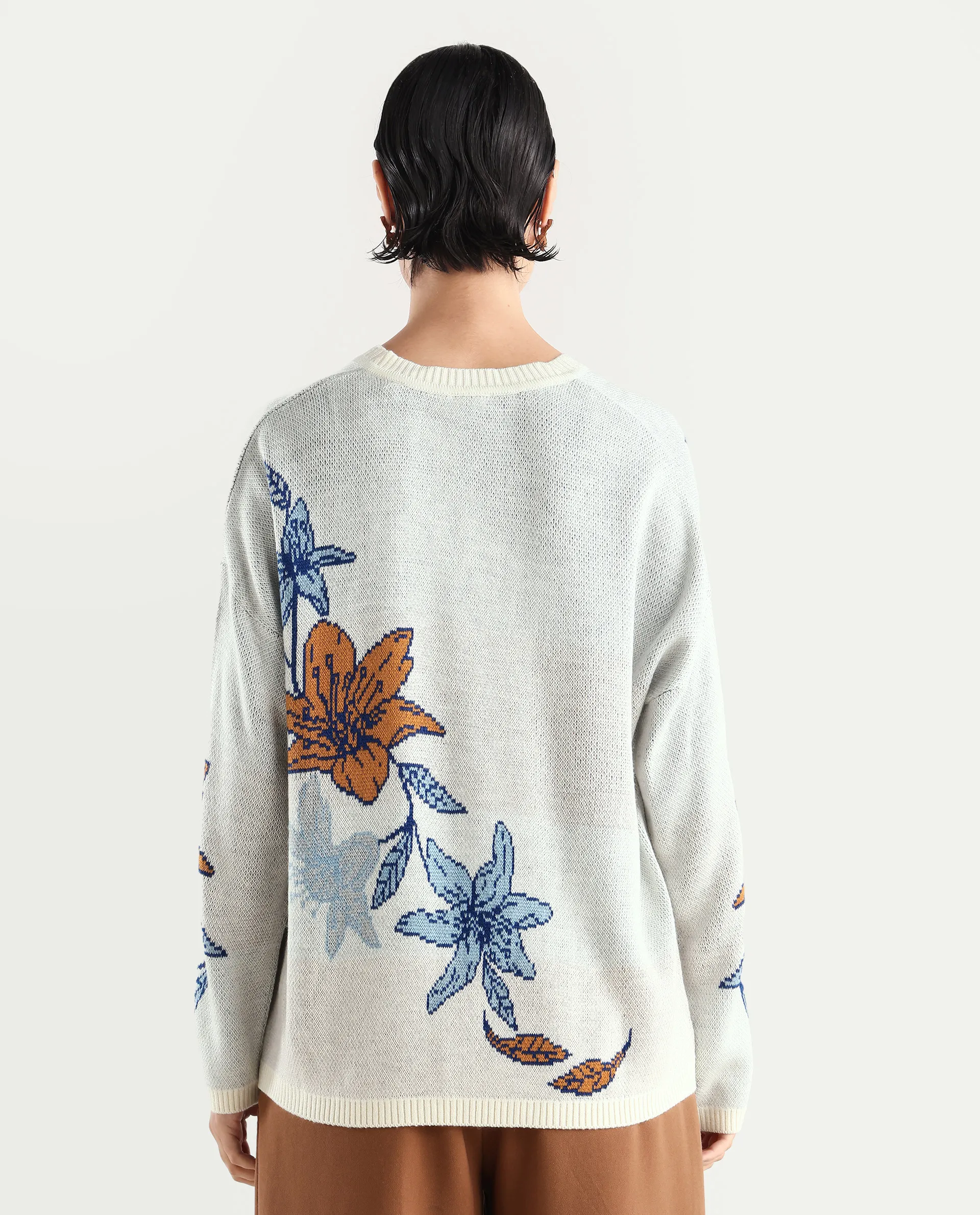 Rareism Women's Cometry Off White Acrylic V-Neck Floral Print Relaxed Fit Sweater - Image 7