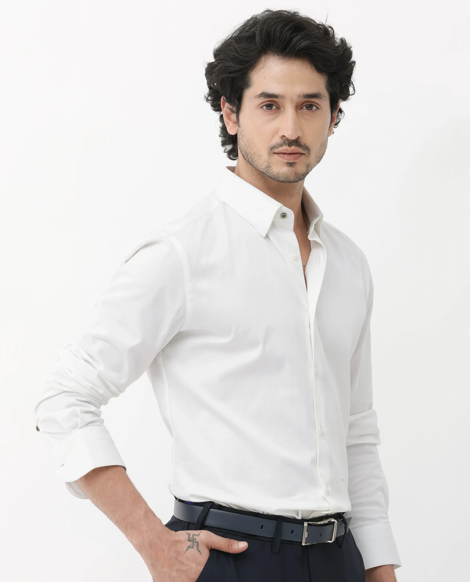 Rare Rabbit Men's Como-4 White Cotton Plain Regular Fit Full Sleeve Collared Shirt - Image 9
