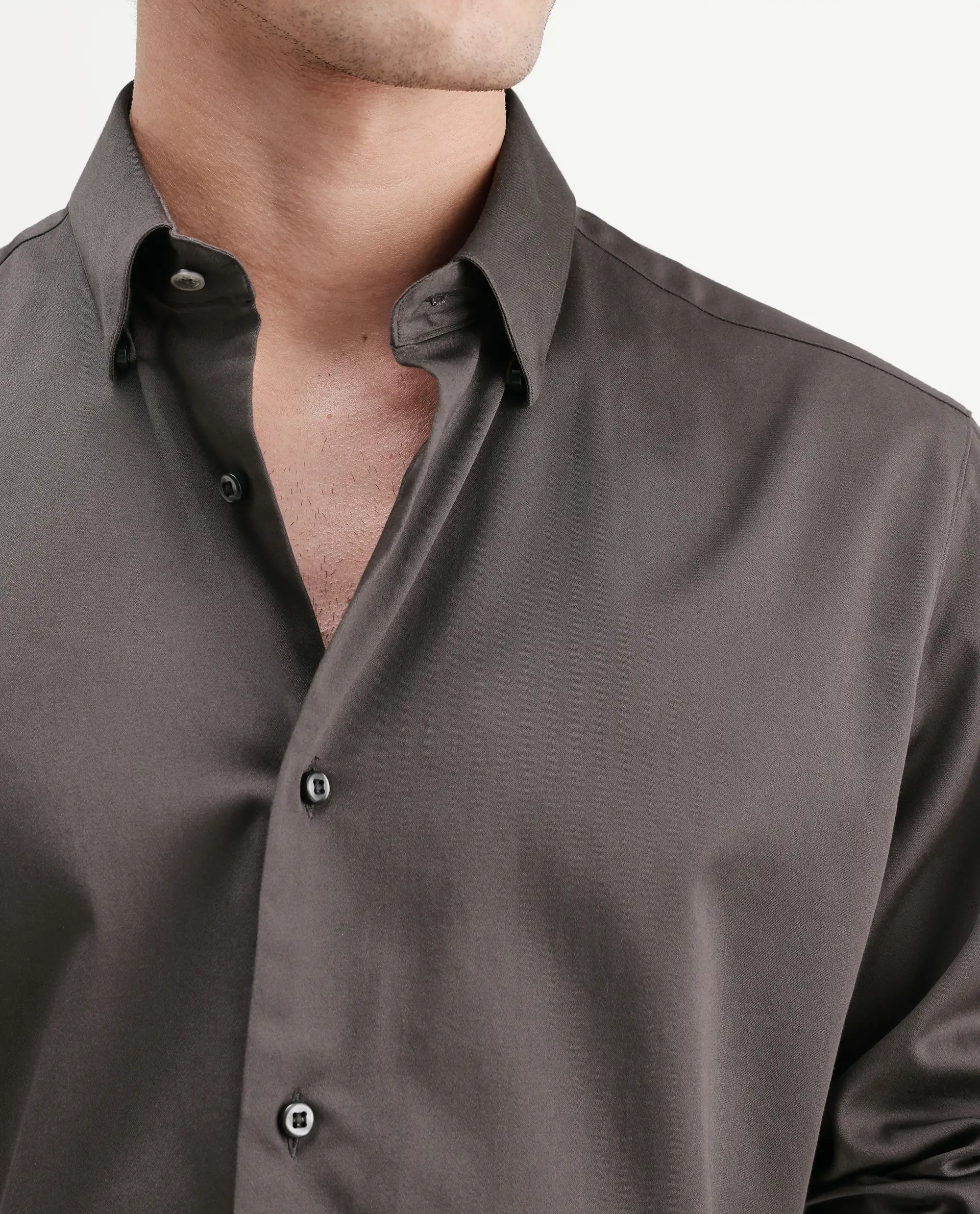 Rare Rabbit Men's Como-Aw26 Olive Cotton Blend Spread Collar Regular Plain Shirt - Image 3