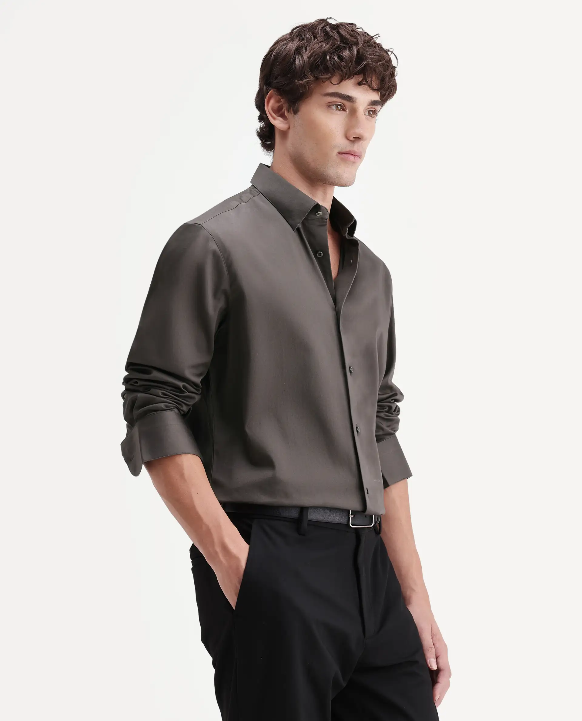 Rare Rabbit Men's Como-Aw26 Olive Cotton Blend Spread Collar Regular Plain Shirt - Image 4