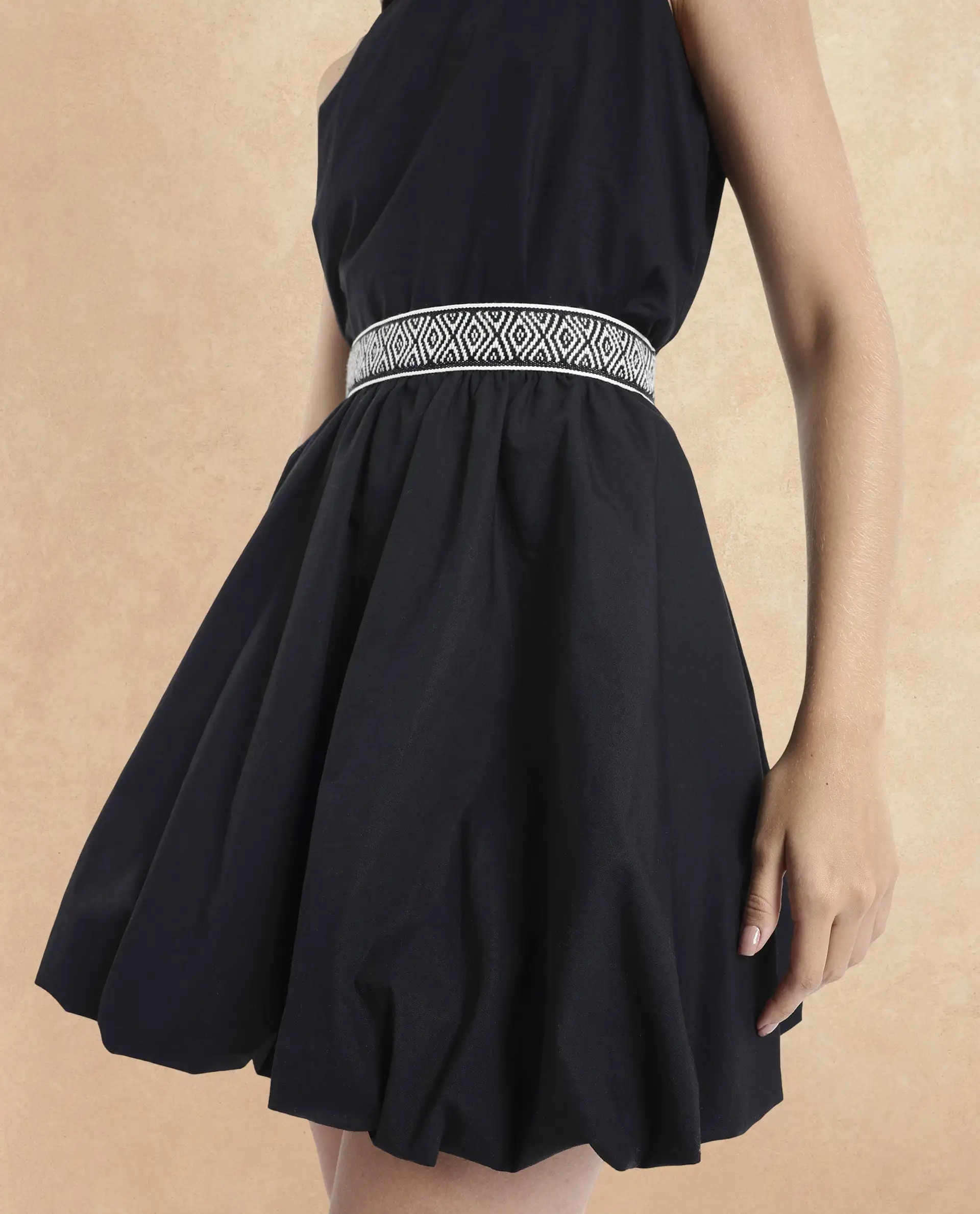 Rareism Women's Como Black Cotton Plain Mini Balloon Skirt - Image 4