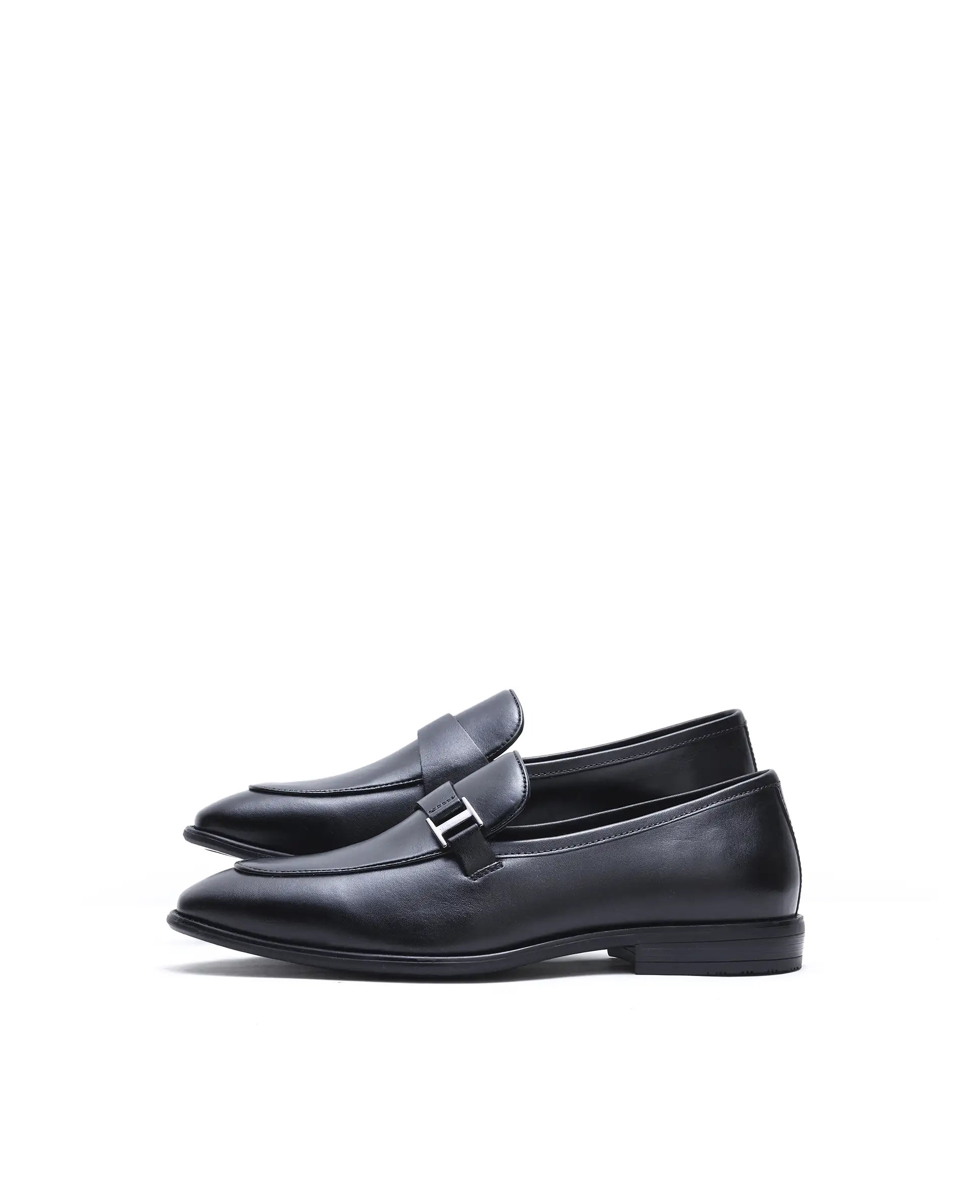 Rare Rabbit Men's Corto Black Leather Mocassin - Image 7