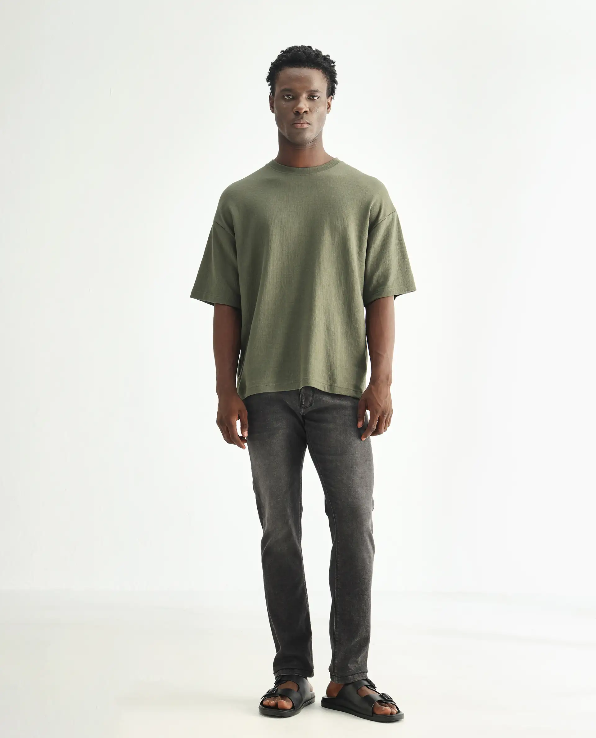 Rare Rabbit Men's Cosmog Black Cotton Plain Hawk Slim Fit Jeans - Image 4