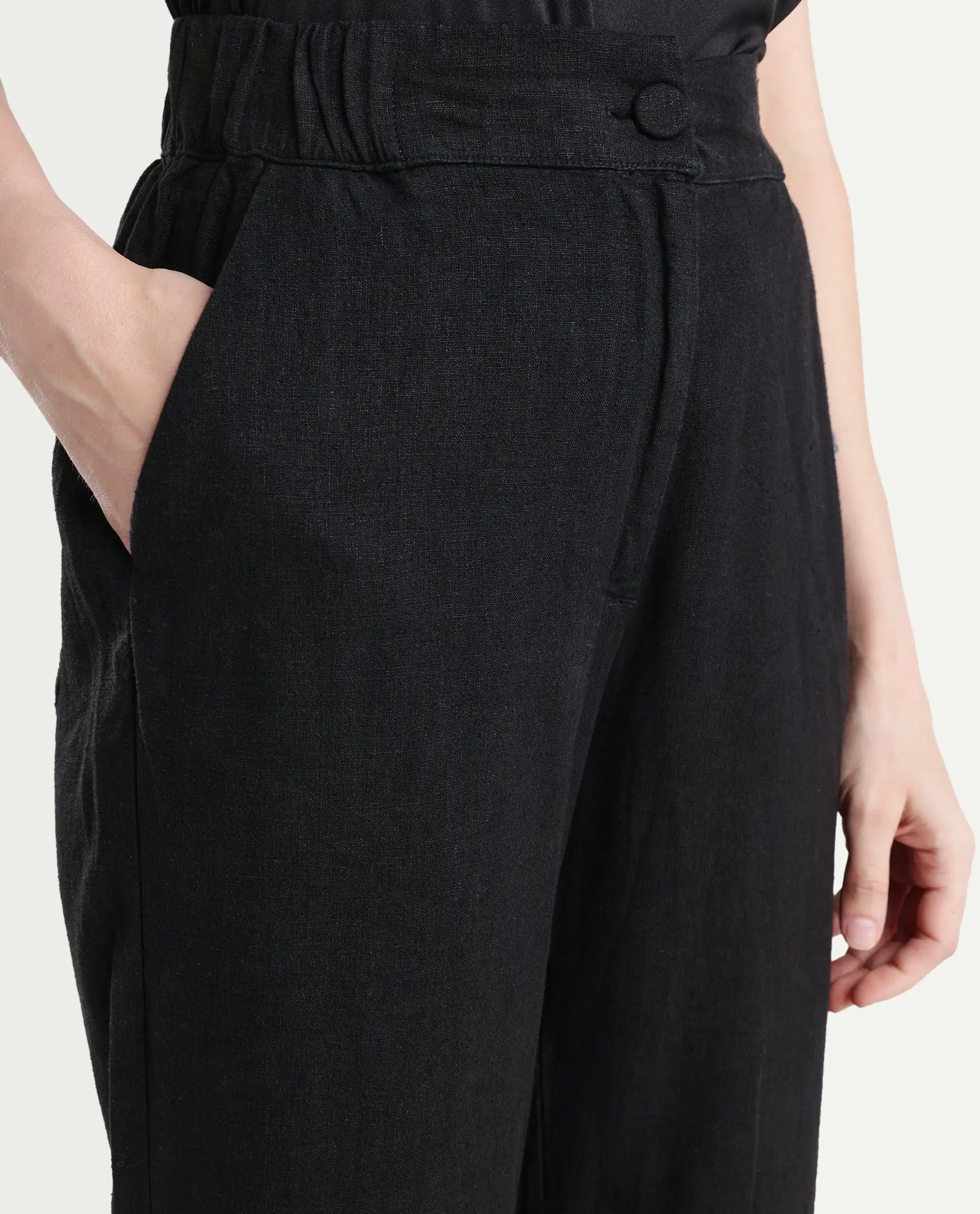 Rareism Women's Costa-B Black Linen Plain Ankle Length Tapered Trouser - Image 4