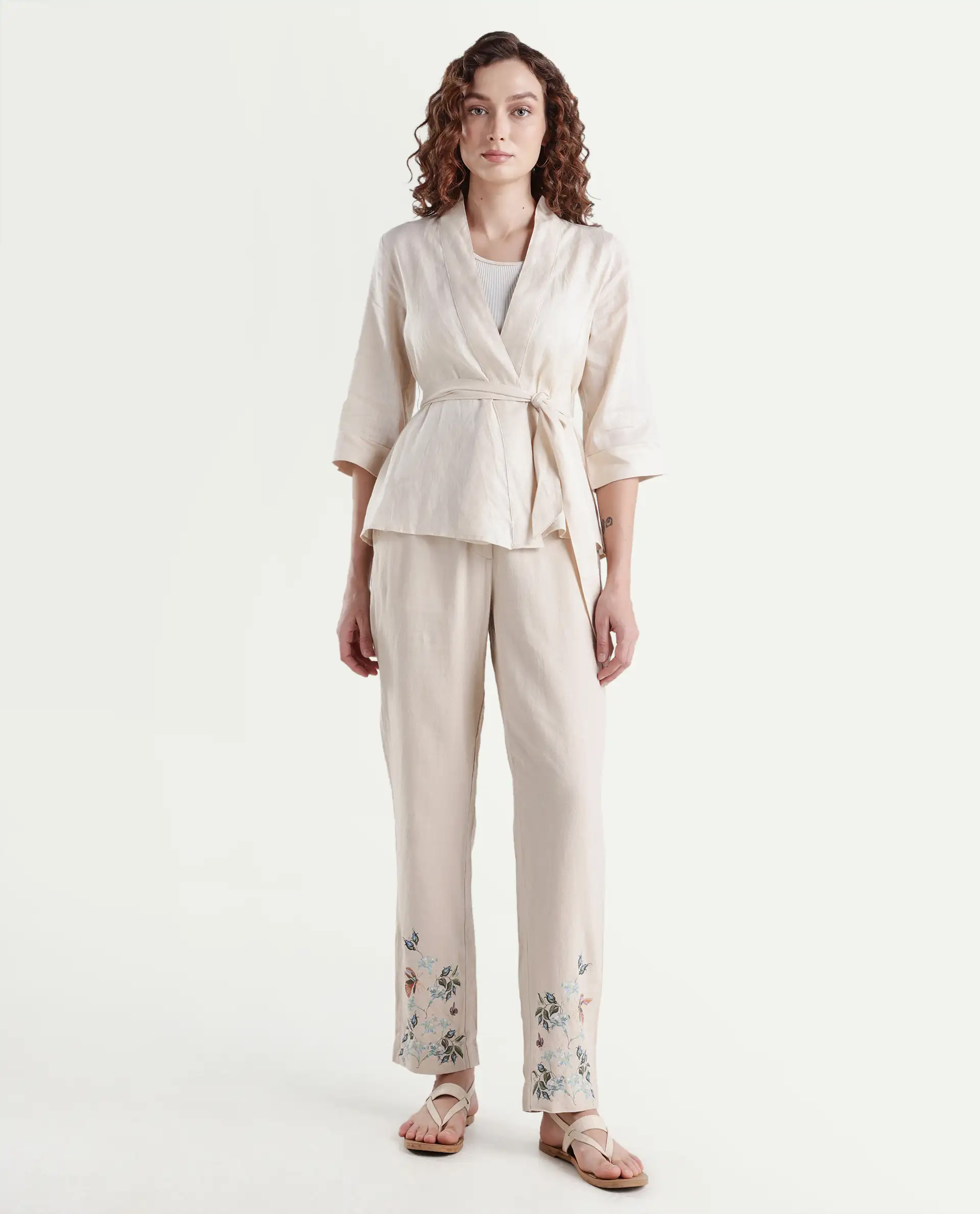 Rareism Women's Costa-B Light Beige Linen Plain Ankle Length Tapered Trouser - Image 3