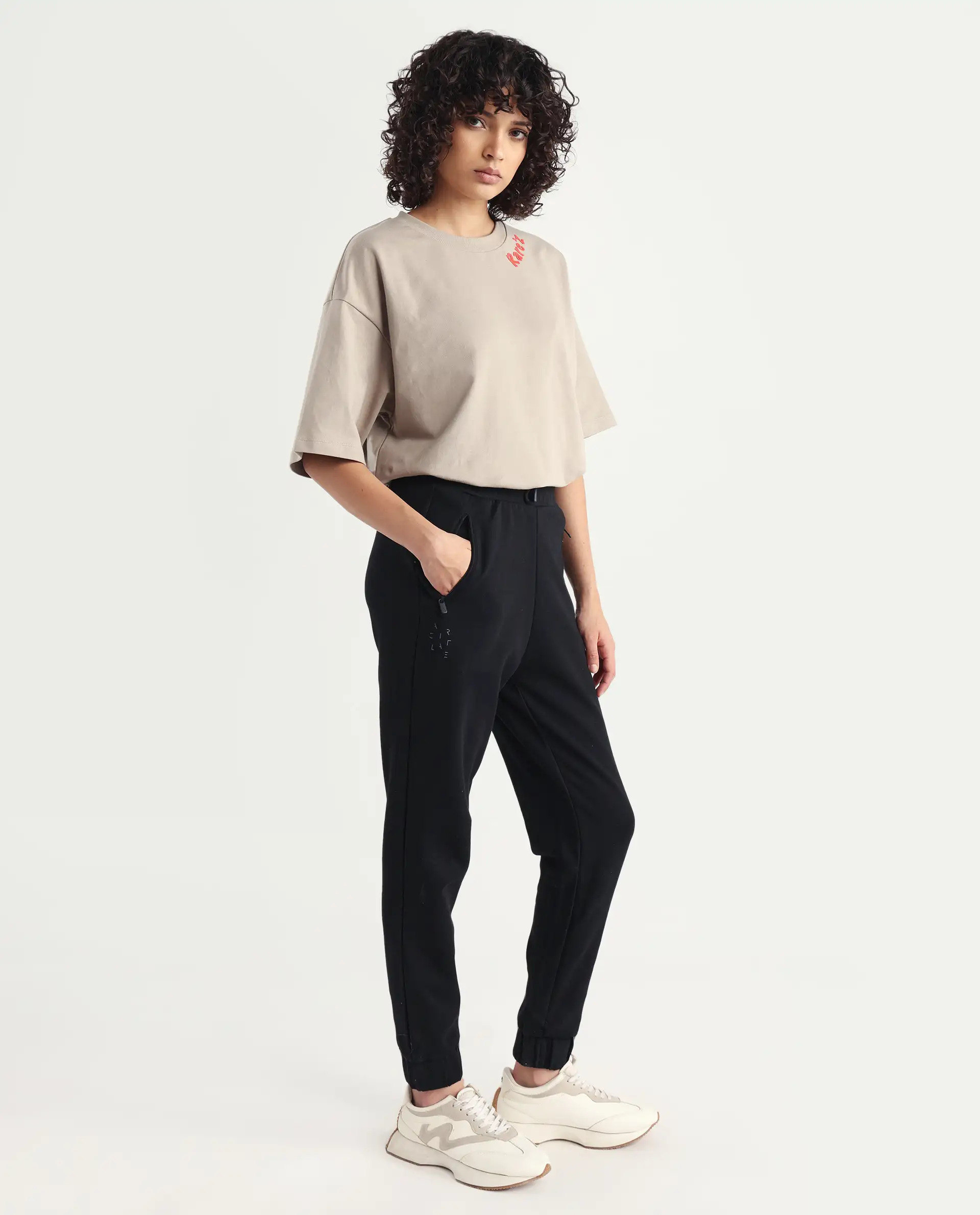Rareism Women's Heavy Weight Interlock 340 Gsm Cotton Blend Plain Ankle Length Relaxed Fit Track Pant - Image 6