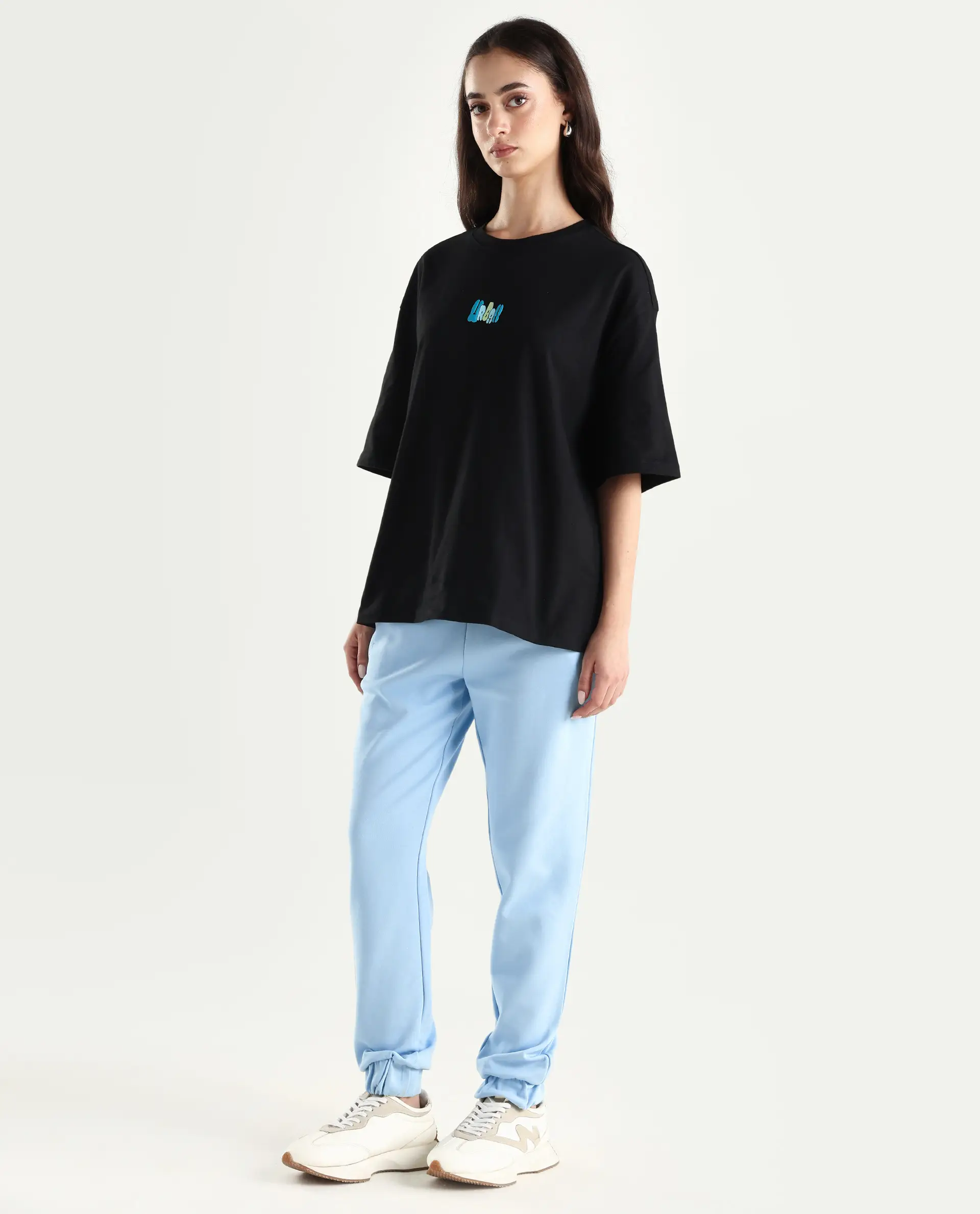 Rareism Women's Heavy Weight Interlock 340 Gsm Cotton Blend Plain Ankle Length Relaxed Fit Track Pant - Image 4