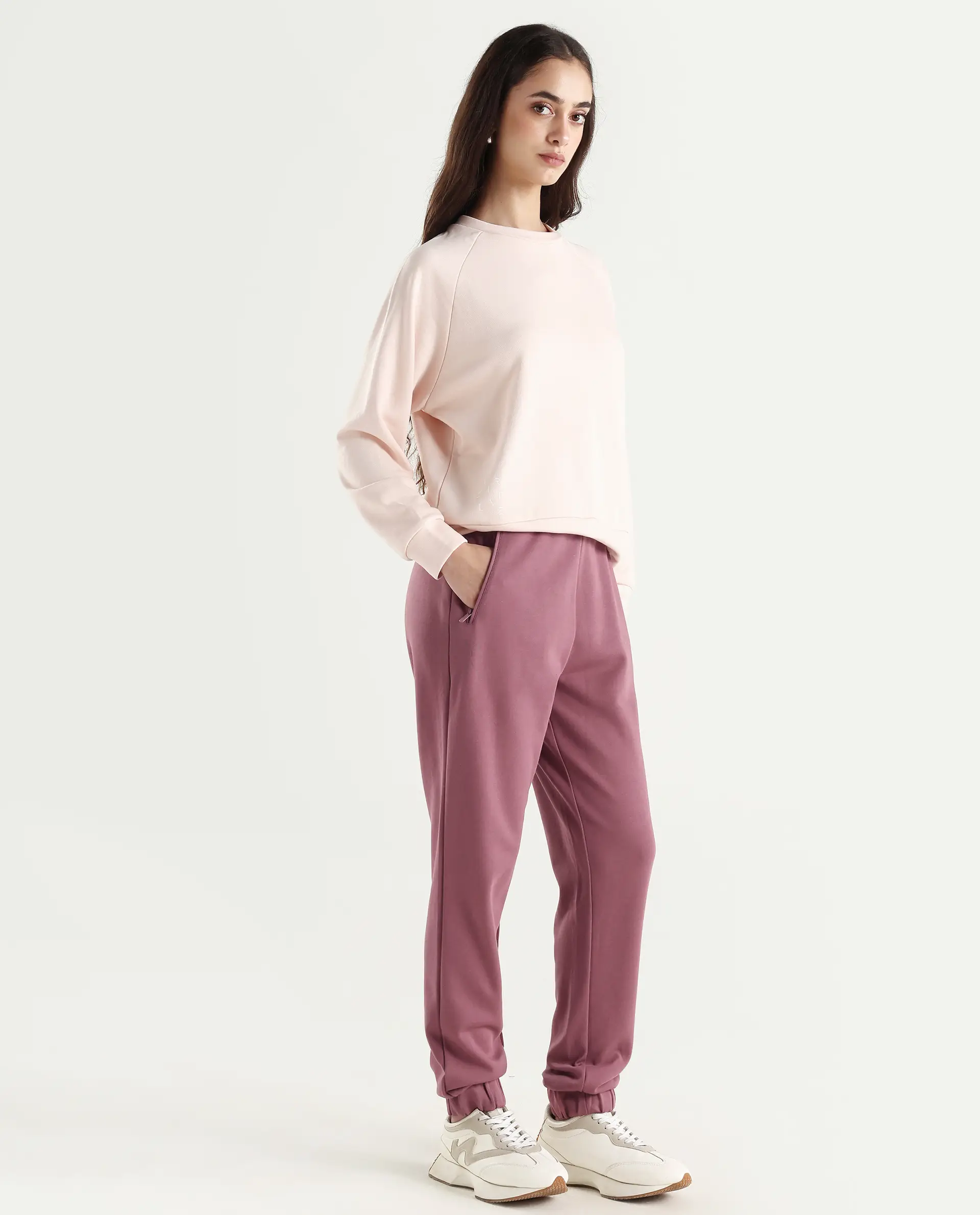 Rareism Women's Heavy Weight Interlock 340 Gsm Cotton Blend Plain Ankle Length Relaxed Fit Track Pant - Image 6