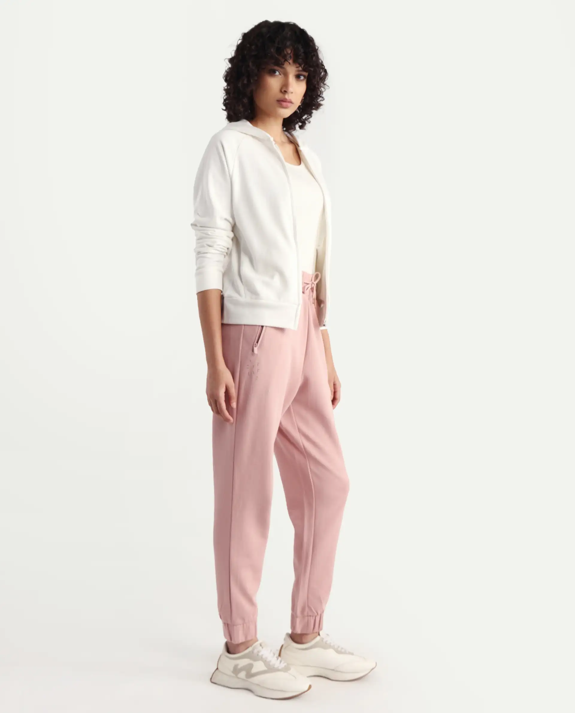 Rareism Women's Heavy Weight Interlock 340 Gsm Cotton Blend Plain Ankle Length Relaxed Fit Track Pant - Image 5