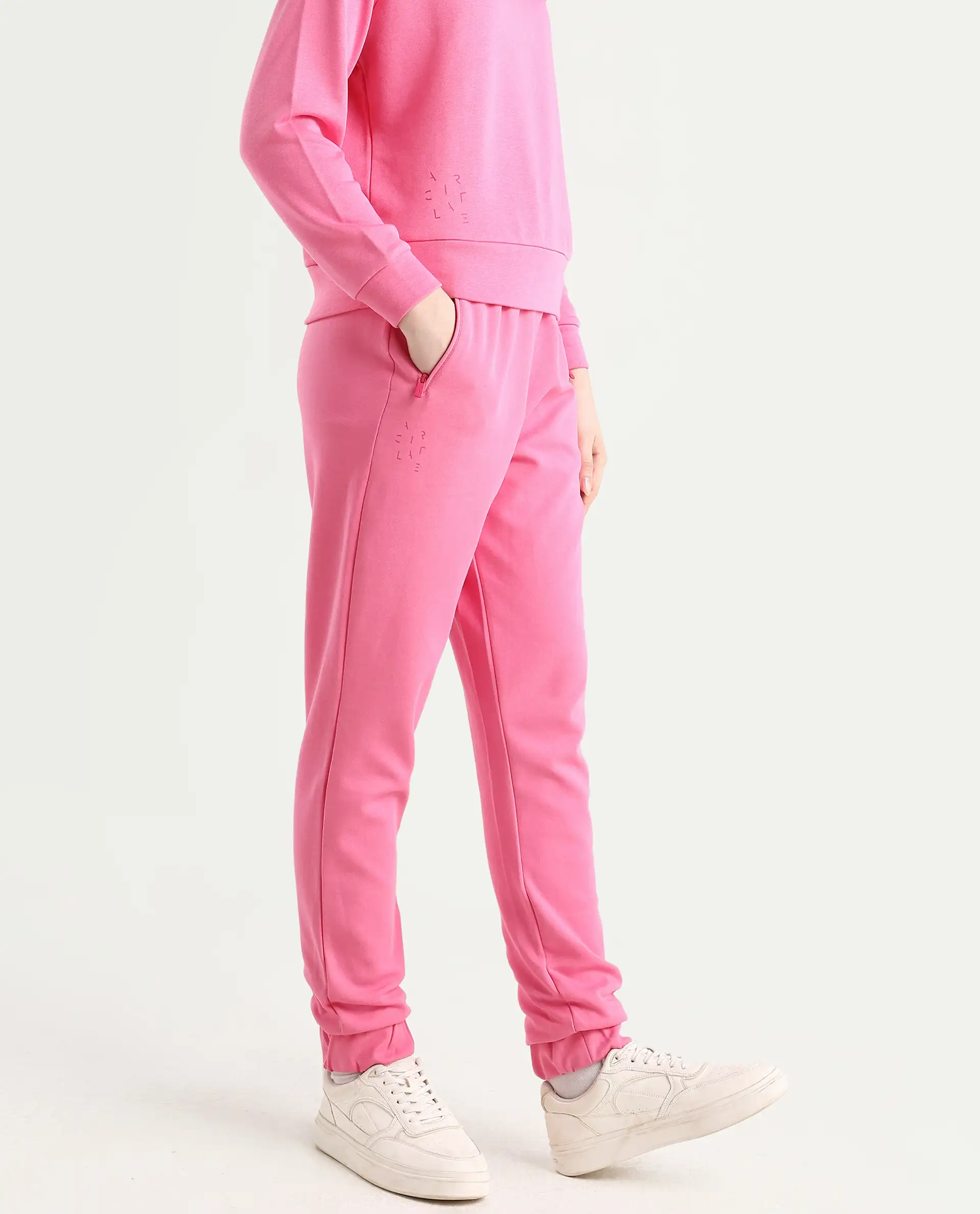 Rareism Women's Heavy Weight Interlock 340 Gsm Cotton Blend Plain Ankle Length Relaxed Fit Track Pant - Image 4