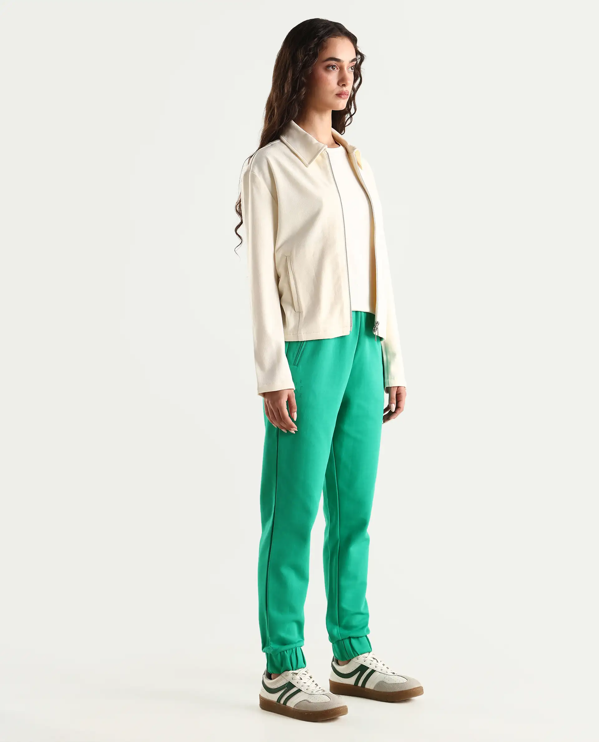 Rareism Women's Heavy Weight Interlock 340 Gsm Cotton Blend Plain Ankle Length Relaxed Fit Track Pant - Image 5
