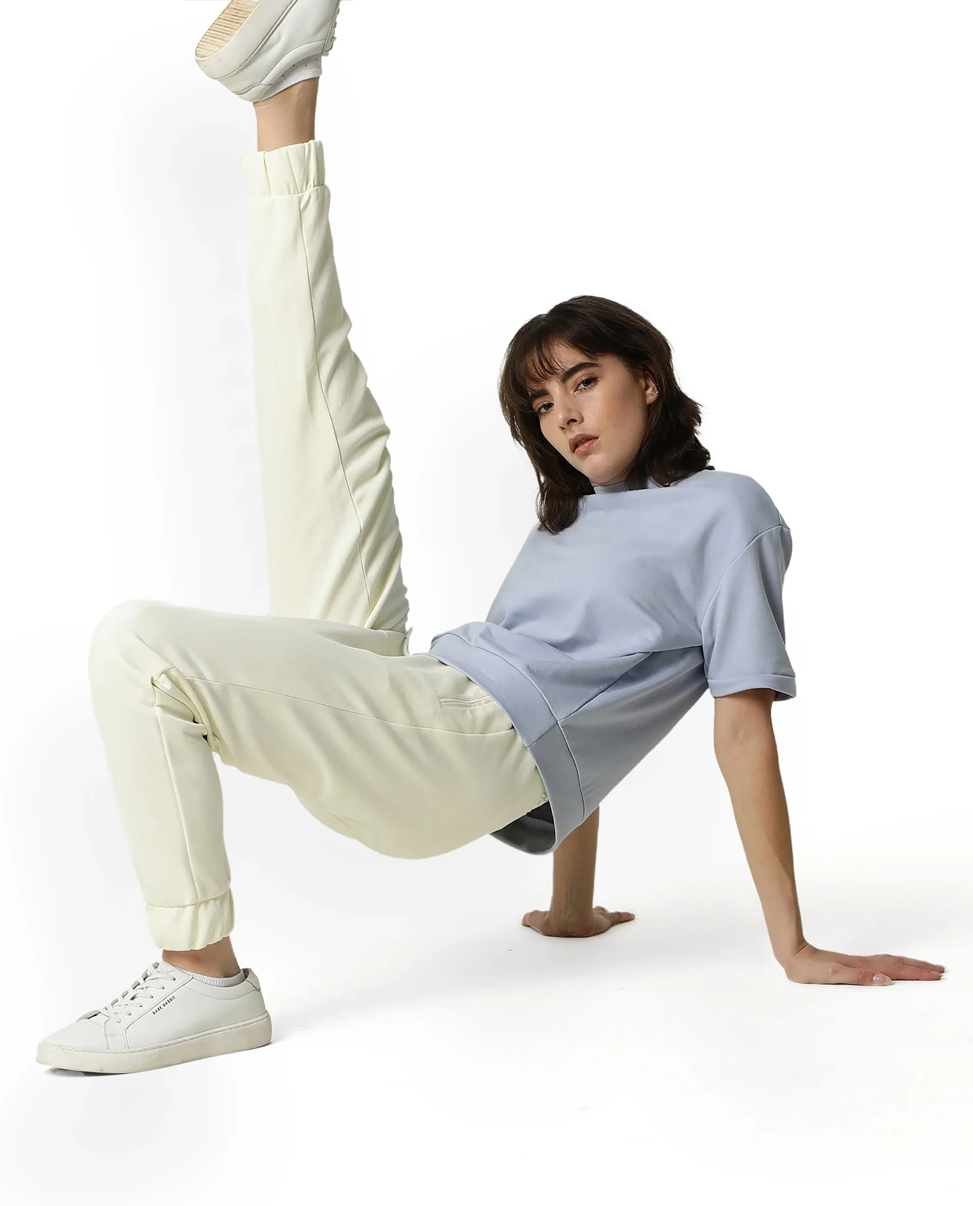 Rareism Women's Heavy Weight Interlock 340 Gsm Cotton Blend Plain Ankle Length Relaxed Fit Track Pant - Image 4