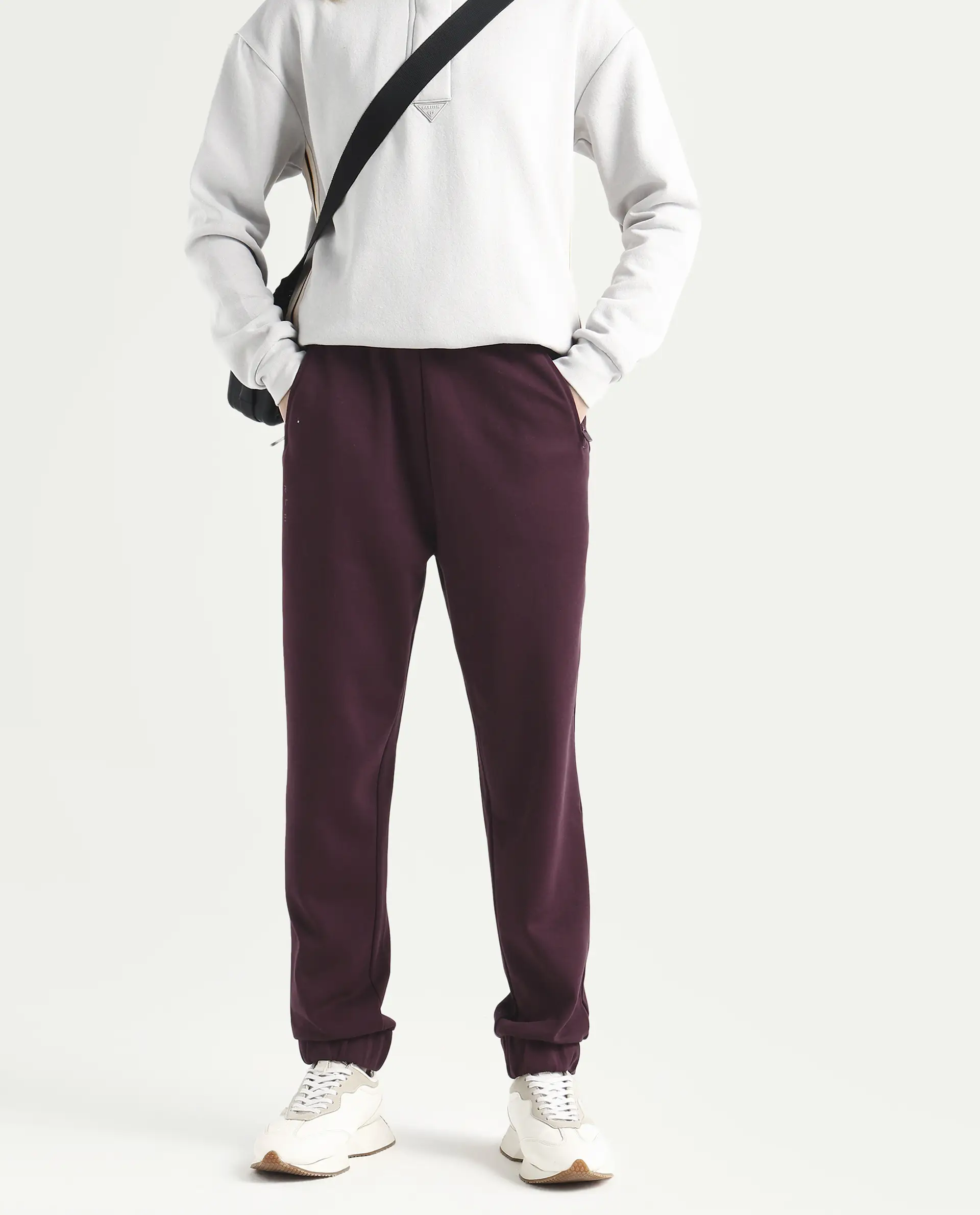 Rareism Women's Heavy Weight Interlock 340 Gsm Cotton Blend Plain Ankle Length Relaxed Fit Track Pant - Image 2