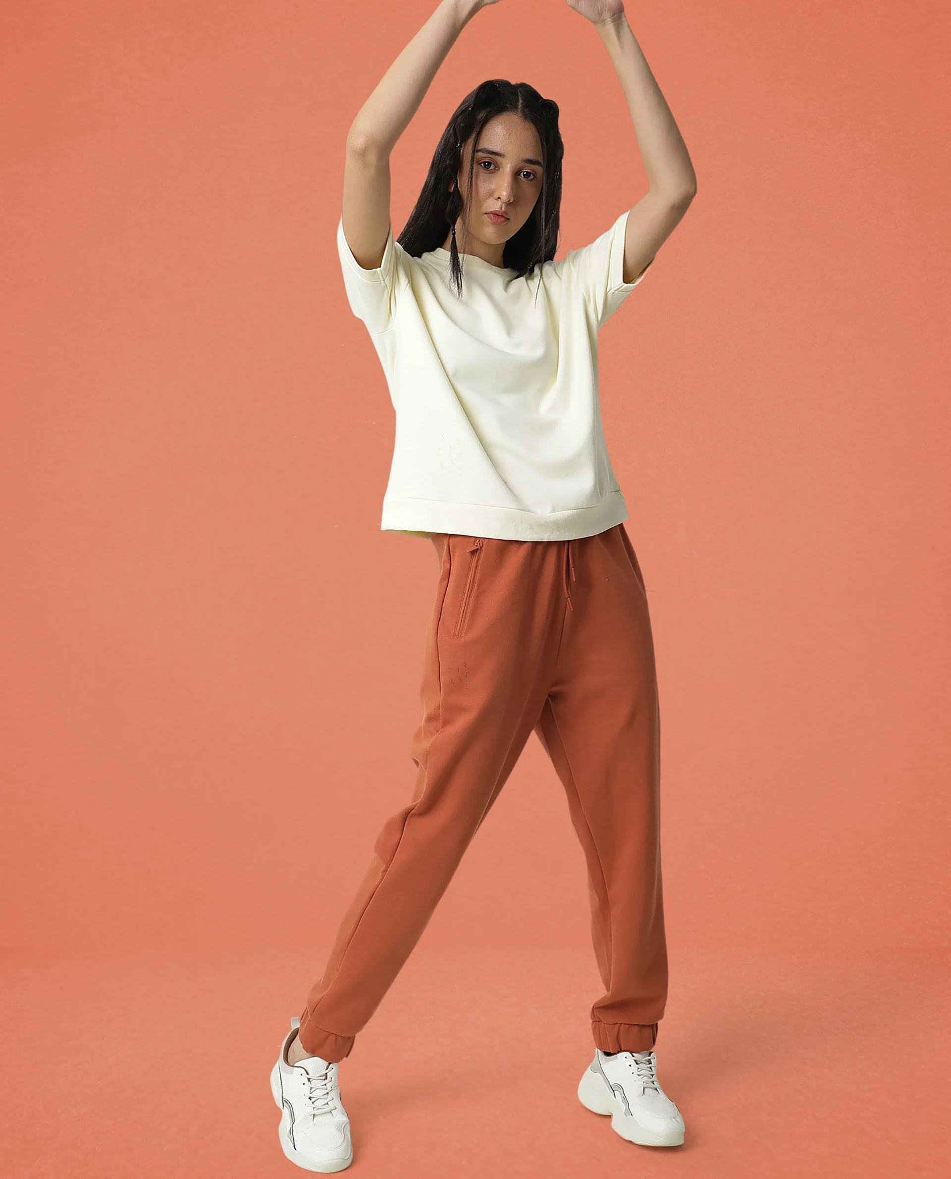 Rareism Women's Heavy Weight Interlock 340 Gsm Cotton Blend Plain Ankle Length Relaxed Fit Track Pant