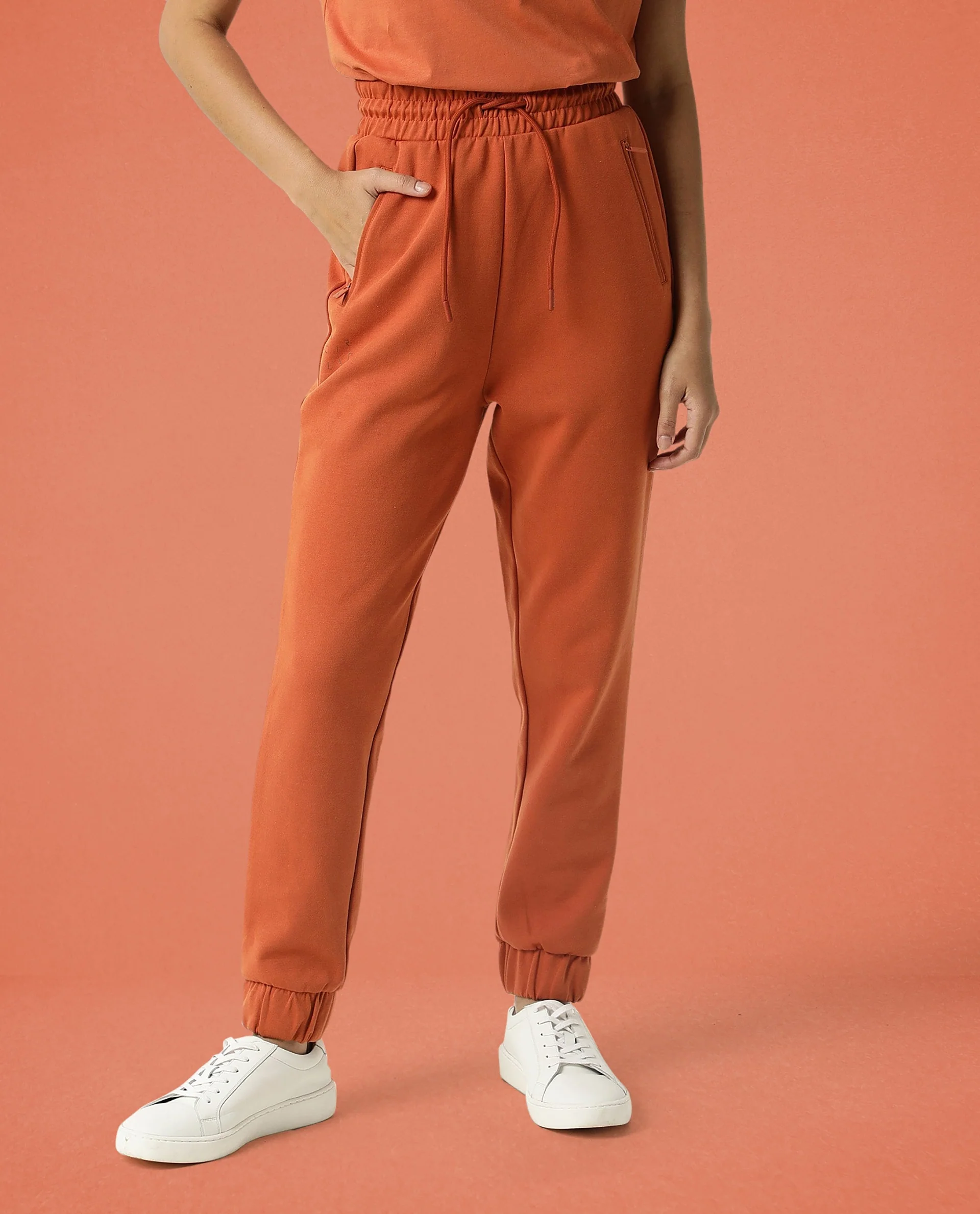 Rareism Women's Heavy Weight Interlock 340 Gsm Cotton Blend Plain Ankle Length Relaxed Fit Track Pant - Image 5
