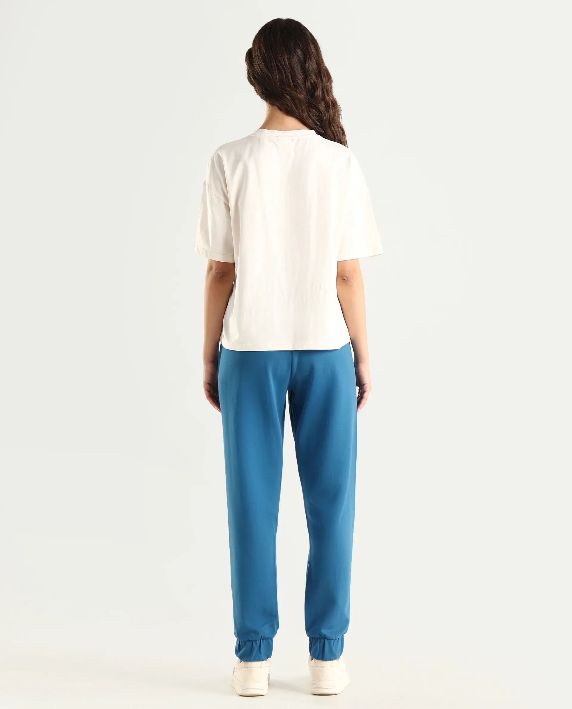 Rareism Women's Heavy Weight Interlock 340 Gsm Cotton Blend Plain Ankle Length Relaxed Fit Track Pant - Image 7